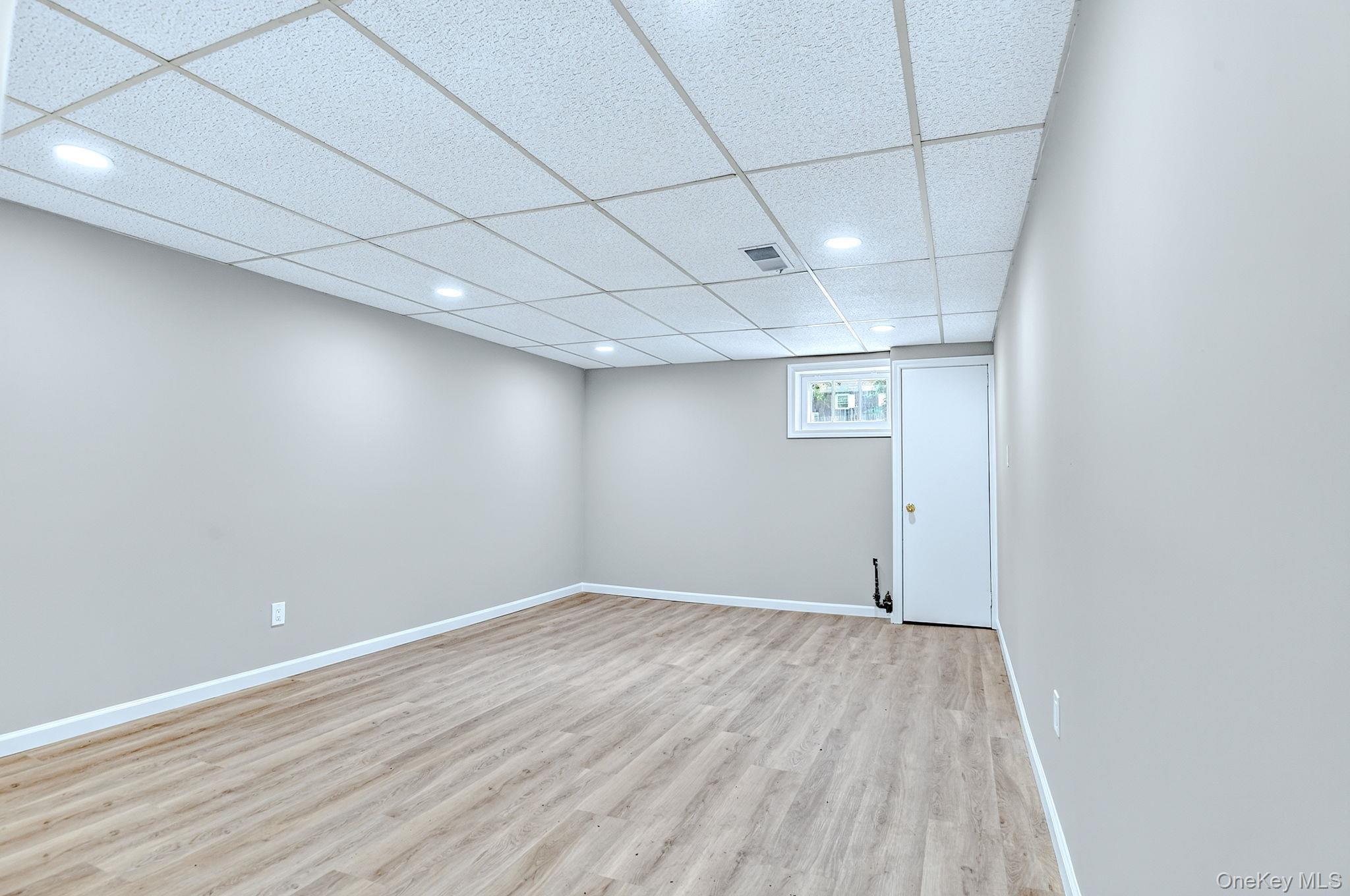 Single Family Gates Place Rockland County, NY 10983, MLS-1032583-26