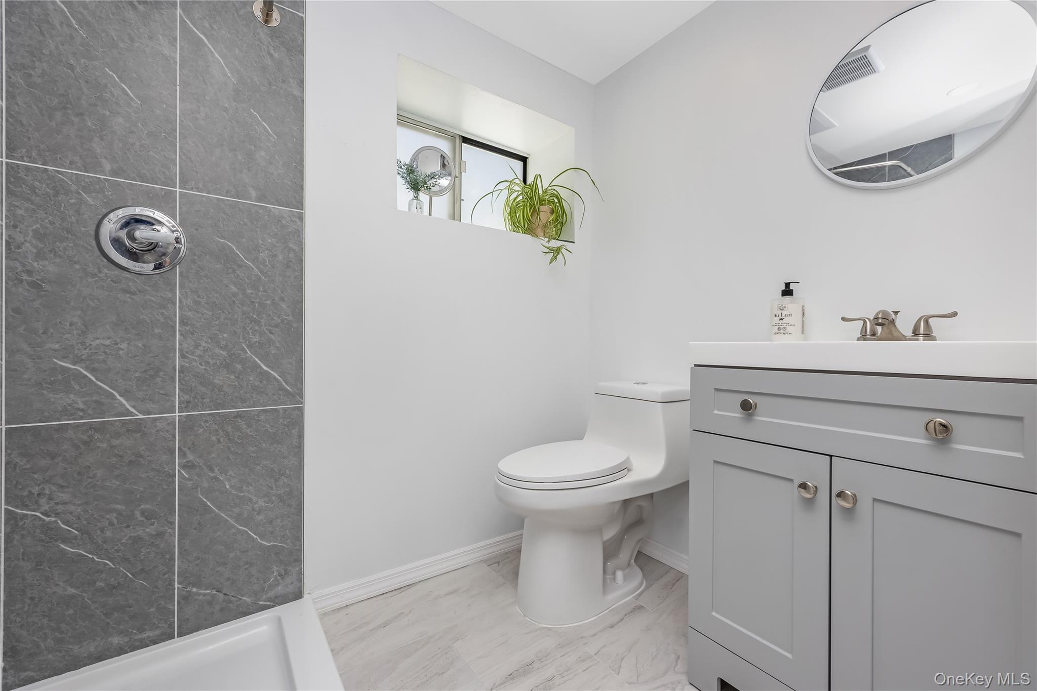 Single Family Sleepy Hollow Drive  Suffolk County, NY 11967, MLS-1032586-27