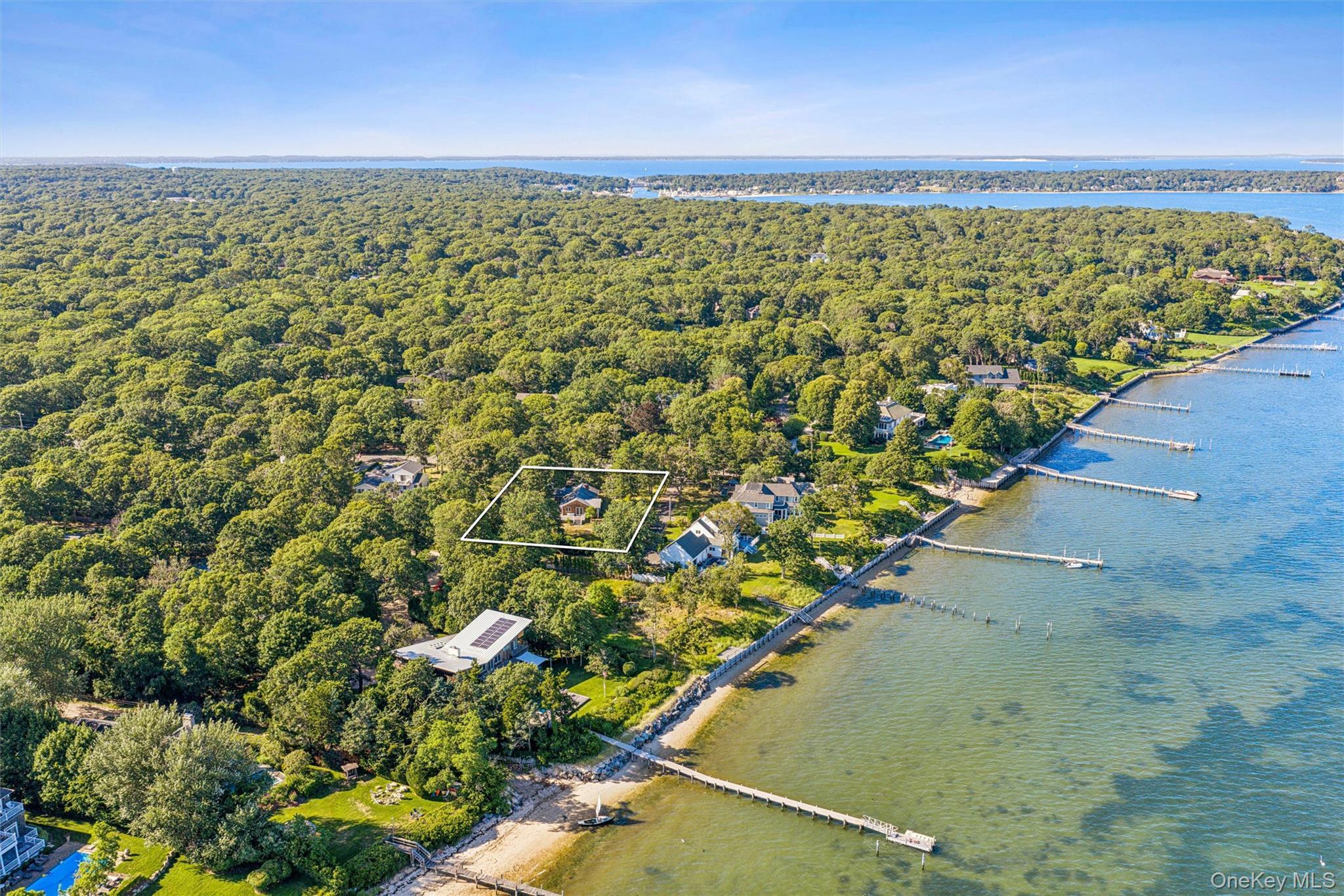 Single Family Bay Avenue E  Suffolk County, NY 11946, MLS-1032587-14