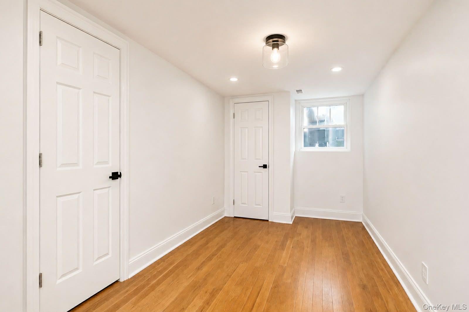 Single Family E 52nd Street Brooklyn, NY 11234, MLS-1032603-18