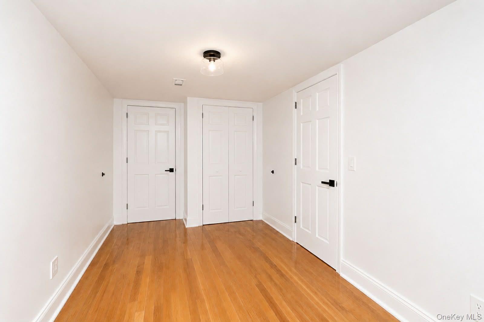 Single Family E 52nd Street Brooklyn, NY 11234, MLS-1032603-19