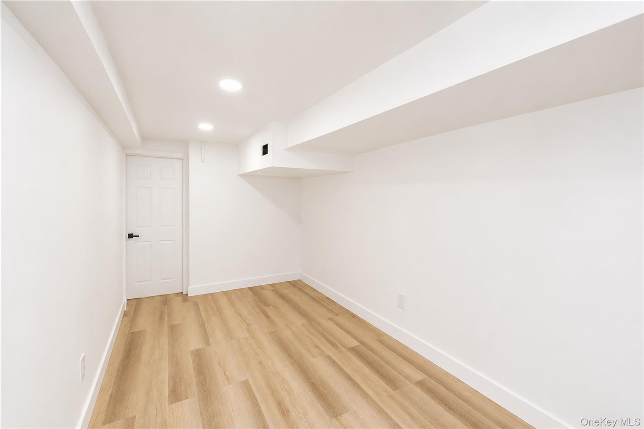 Single Family E 52nd Street Brooklyn, NY 11234, MLS-1032603-20