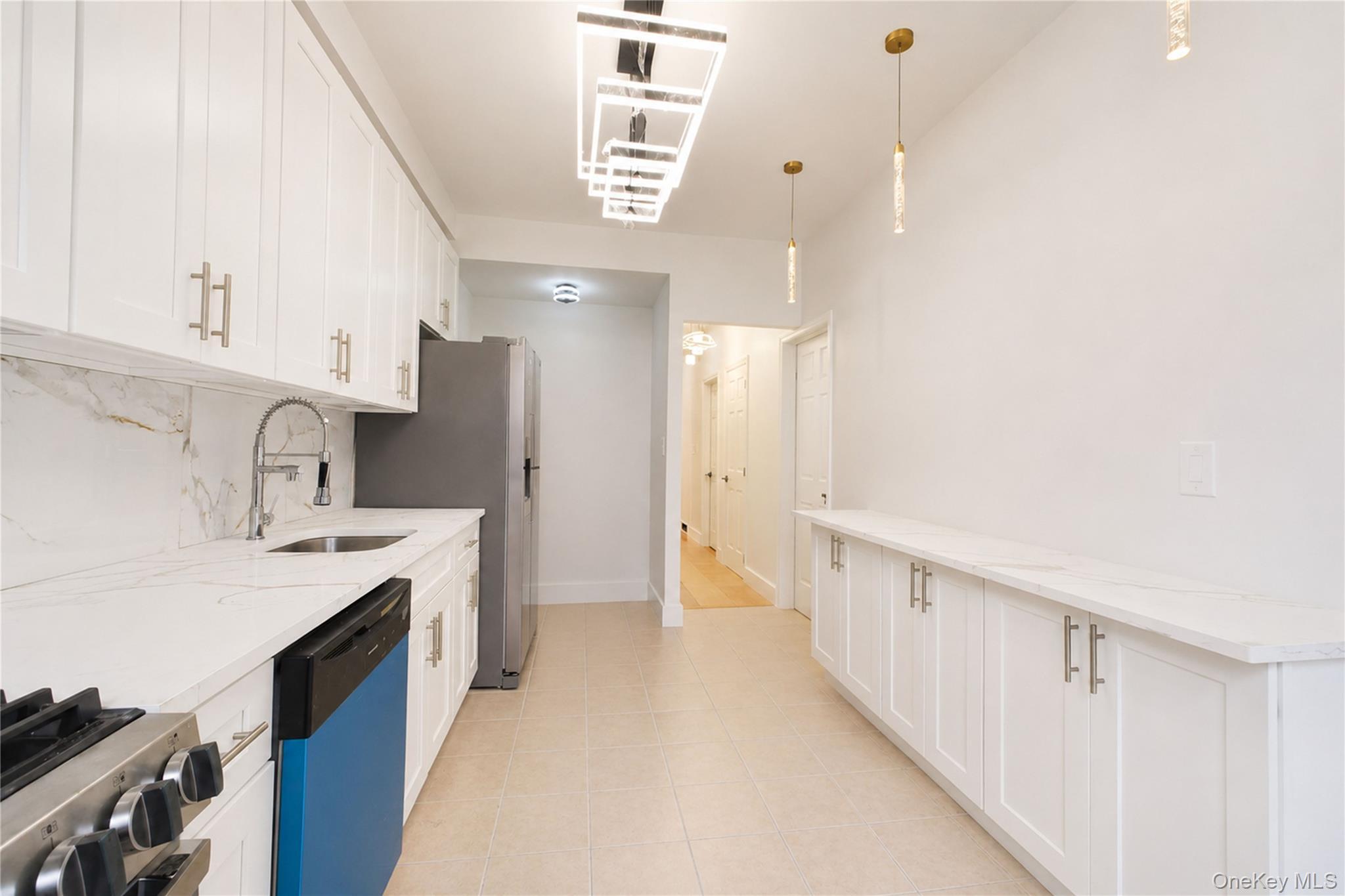 Single Family E 52nd Street Brooklyn, NY 11234, MLS-1032603-5