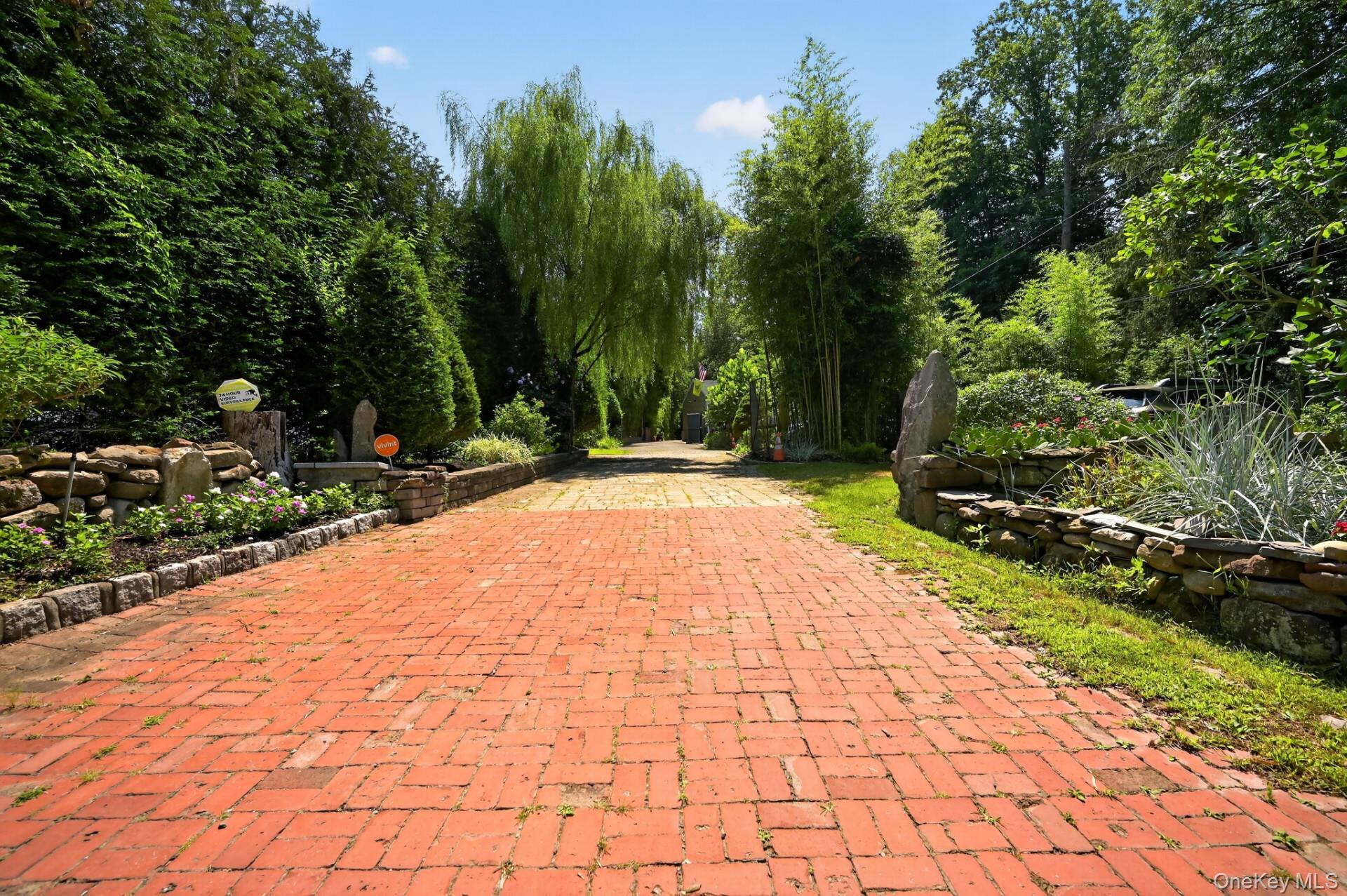 Single Family Western Highway  Rockland County, NY 10913, MLS-1032617-12