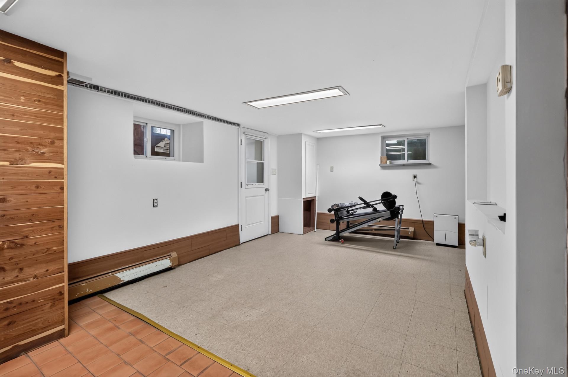 Single Family Western Highway  Rockland County, NY 10913, MLS-1032617-18