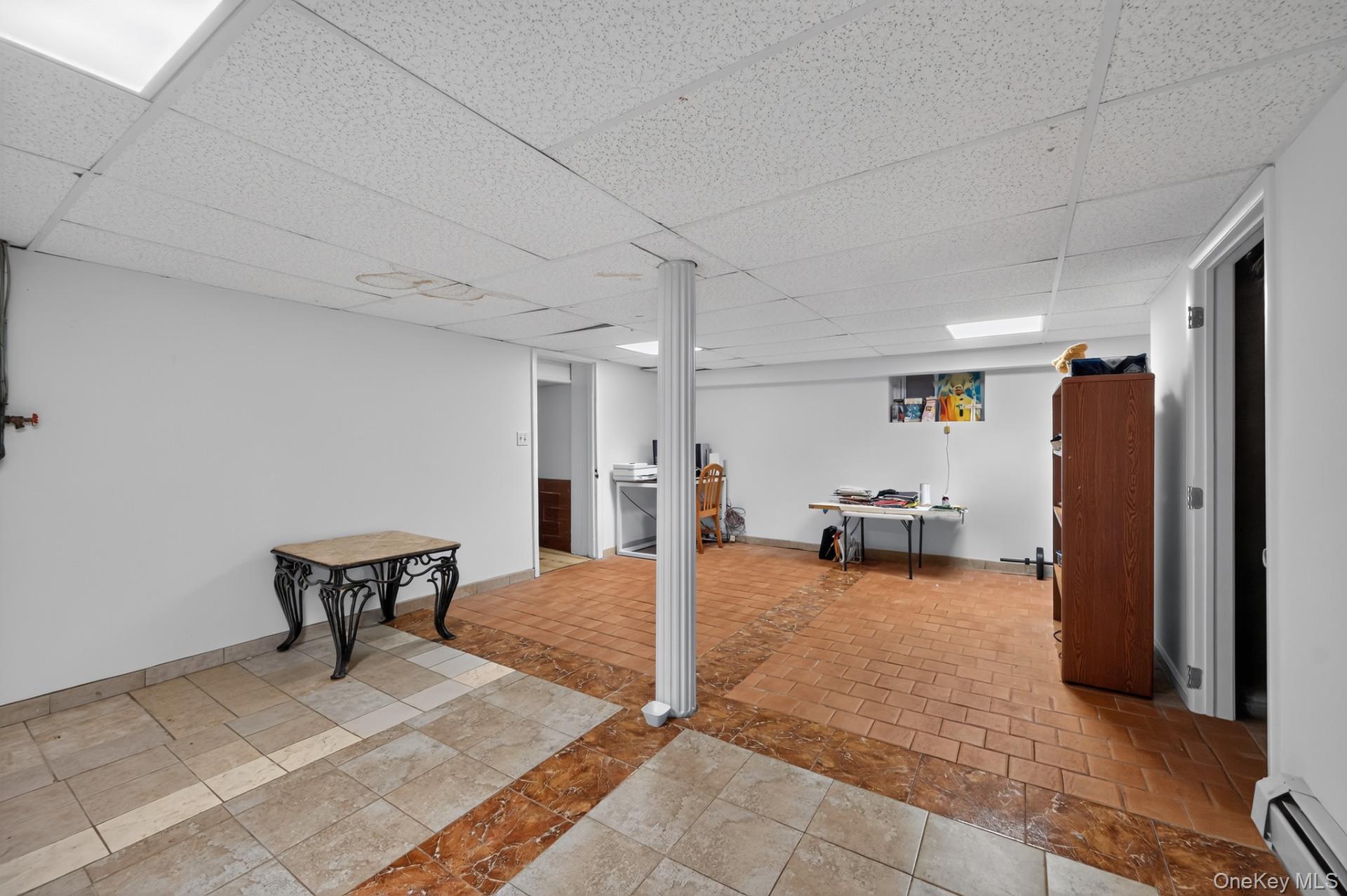 Single Family Western Highway  Rockland County, NY 10913, MLS-1032617-20