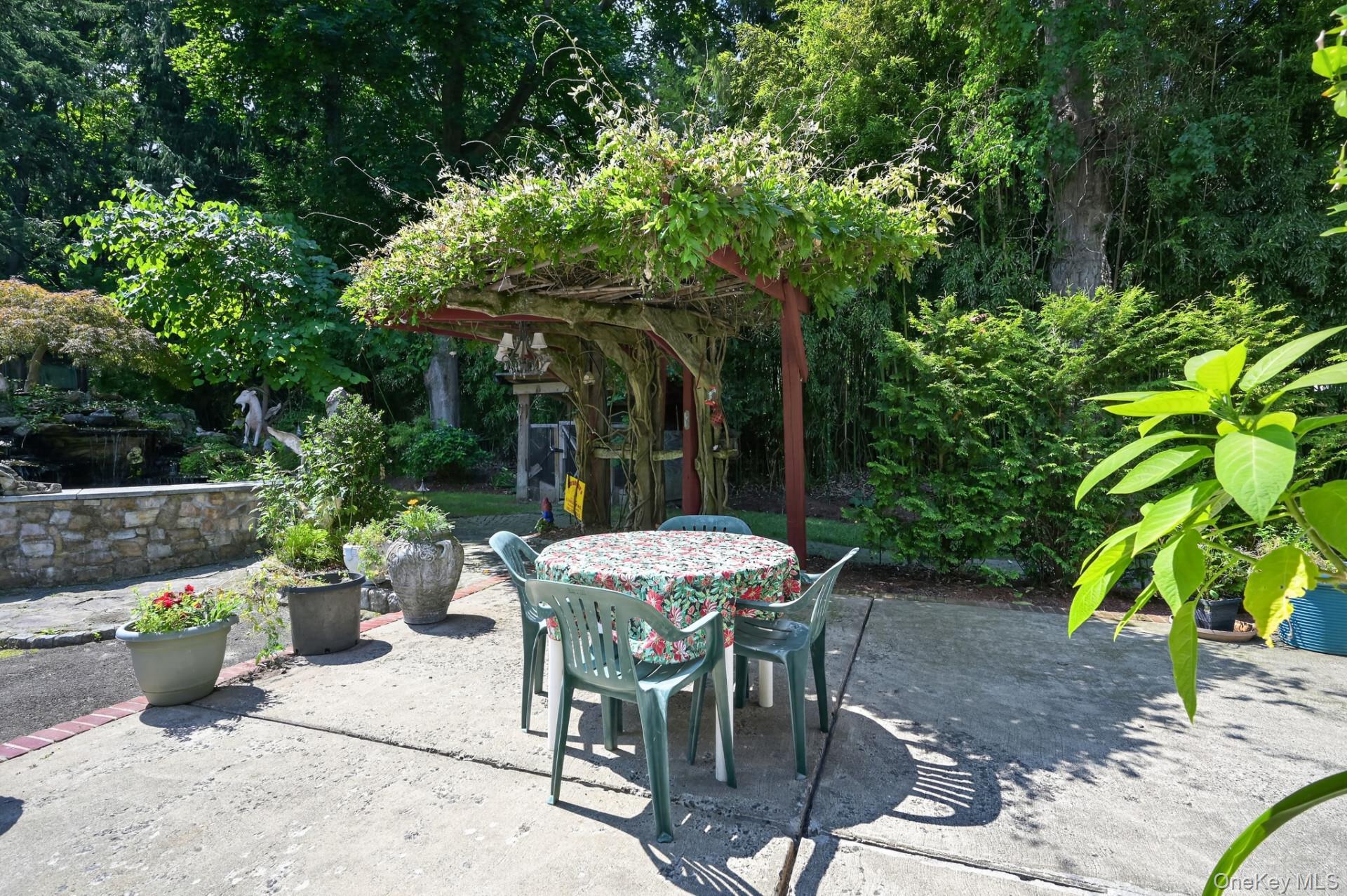Single Family Western Highway  Rockland County, NY 10913, MLS-1032617-24