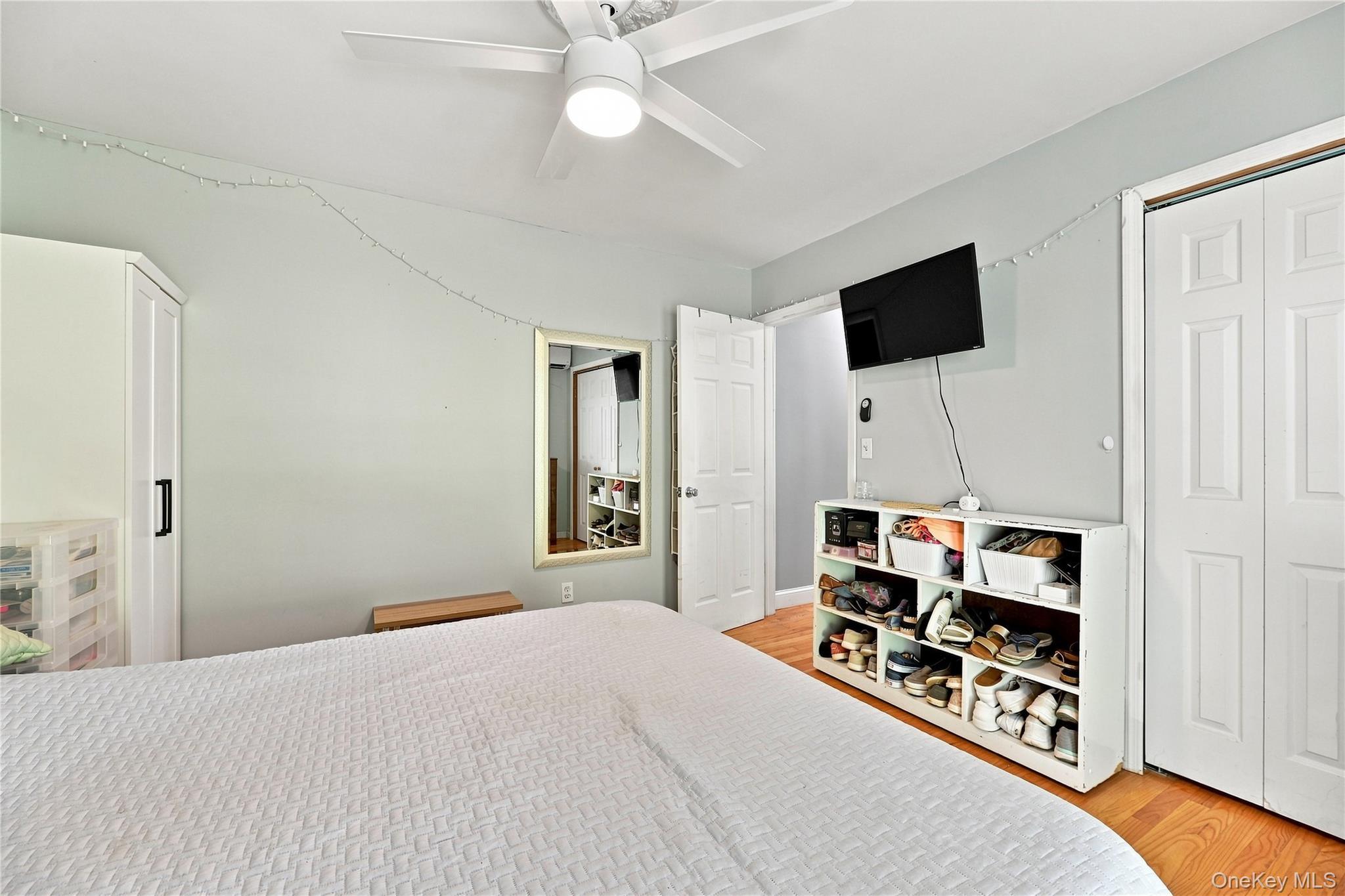 Single Family Mearns Avenue  Orange County, NY 10928, MLS-1032620-21
