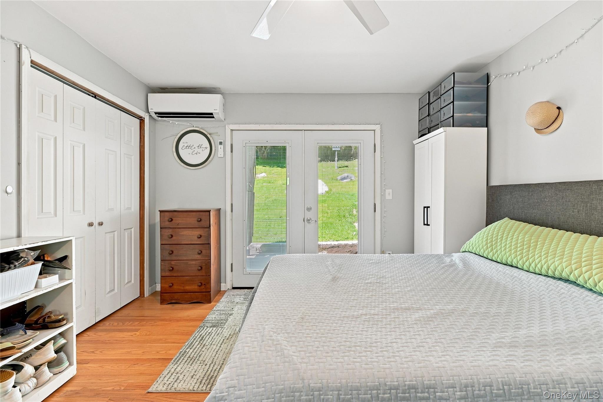 Single Family Mearns Avenue  Orange County, NY 10928, MLS-1032620-22