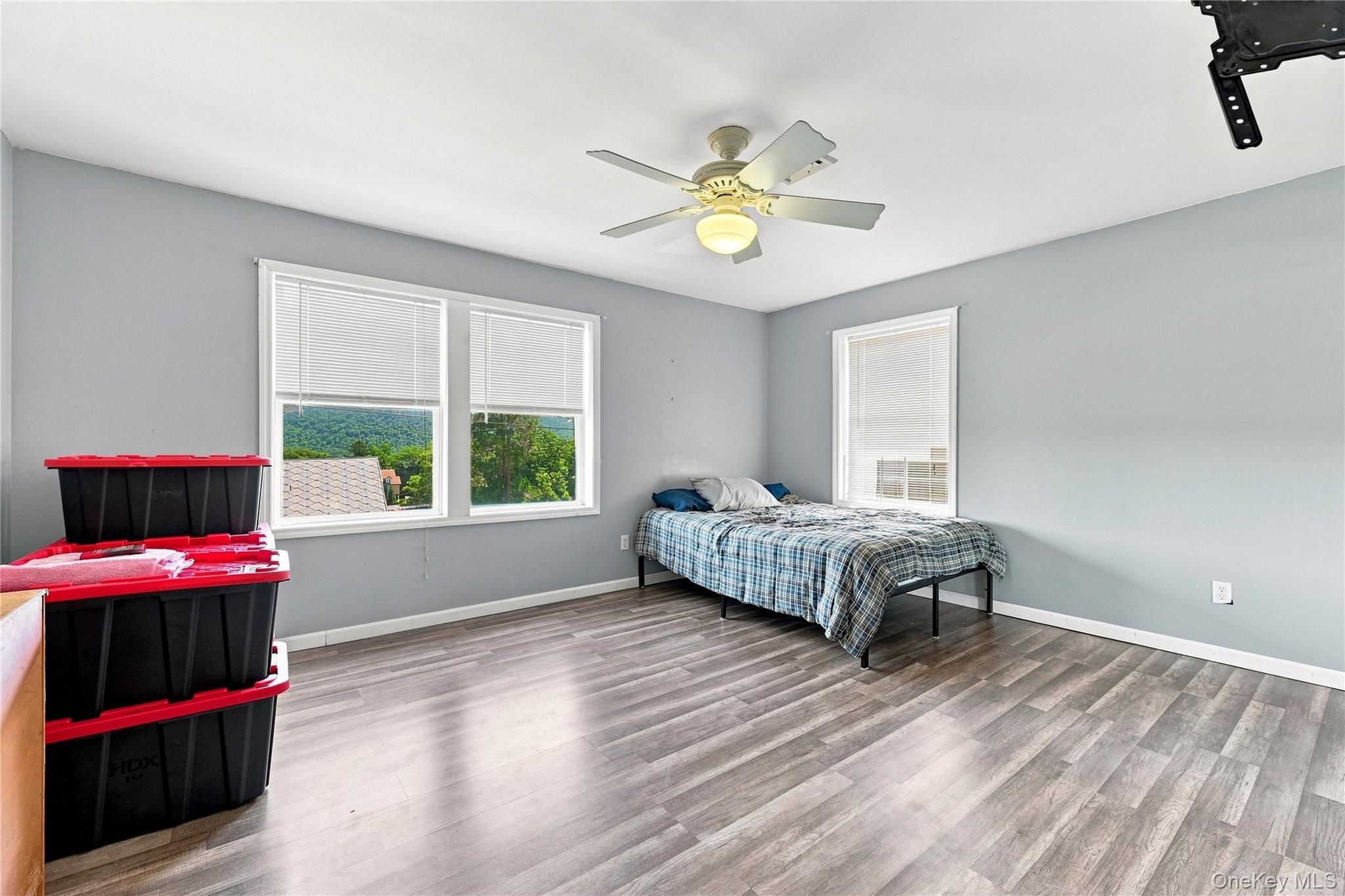 Single Family Mearns Avenue  Orange County, NY 10928, MLS-1032620-33