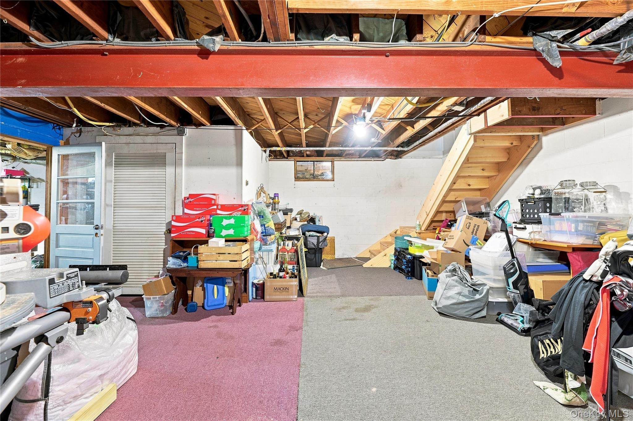Single Family Mearns Avenue  Orange County, NY 10928, MLS-1032620-37