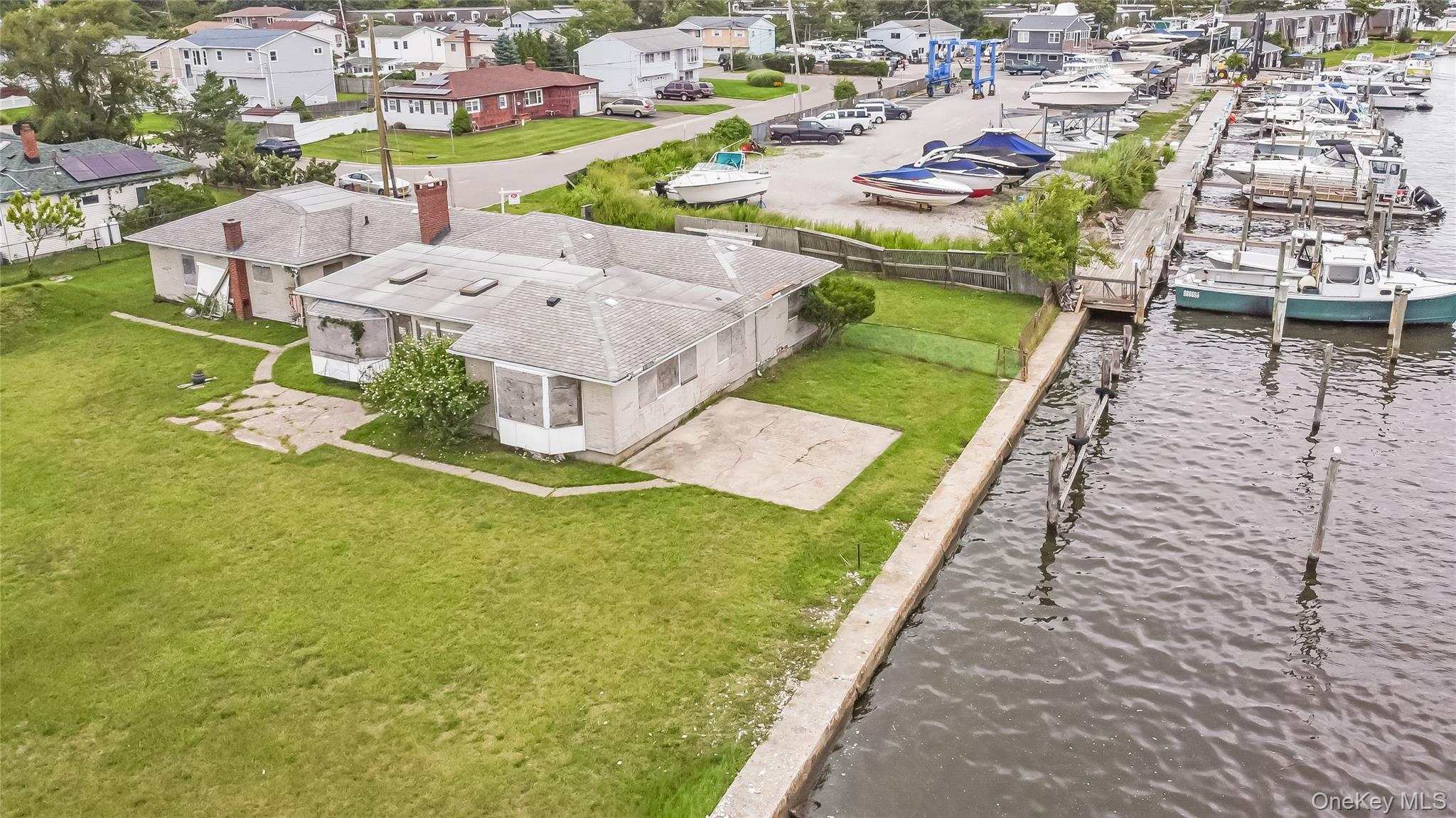 Single Family Sunset Lane  Suffolk County, NY 11772, MLS-1032628-9