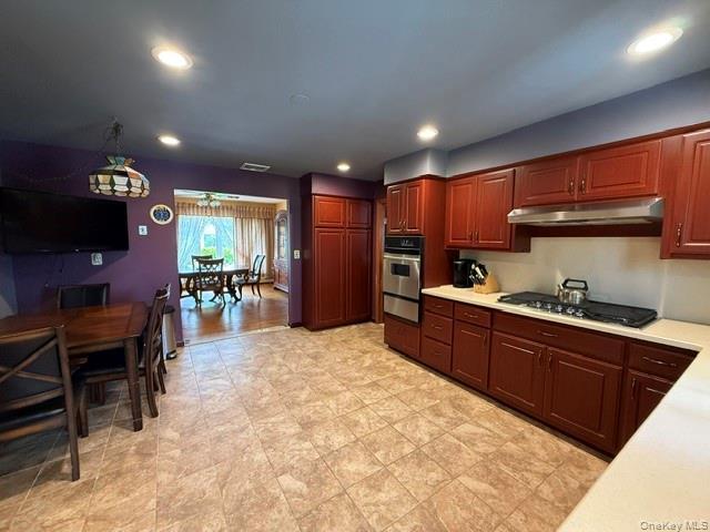 Single Family Farmers Avenue  Suffolk County, NY 11757, MLS-1032633-12