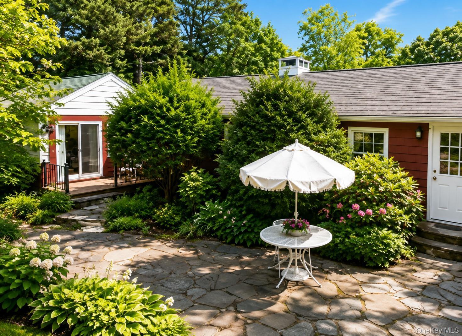 Single Family Hendrie Dr Extension  Out Of Area, NY 06870, MLS-1032643-4