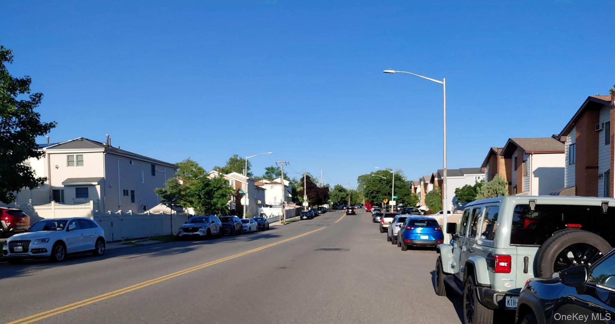 Single Family Leverett Avenue  Staten Island, NY 10308, MLS-1032645-4