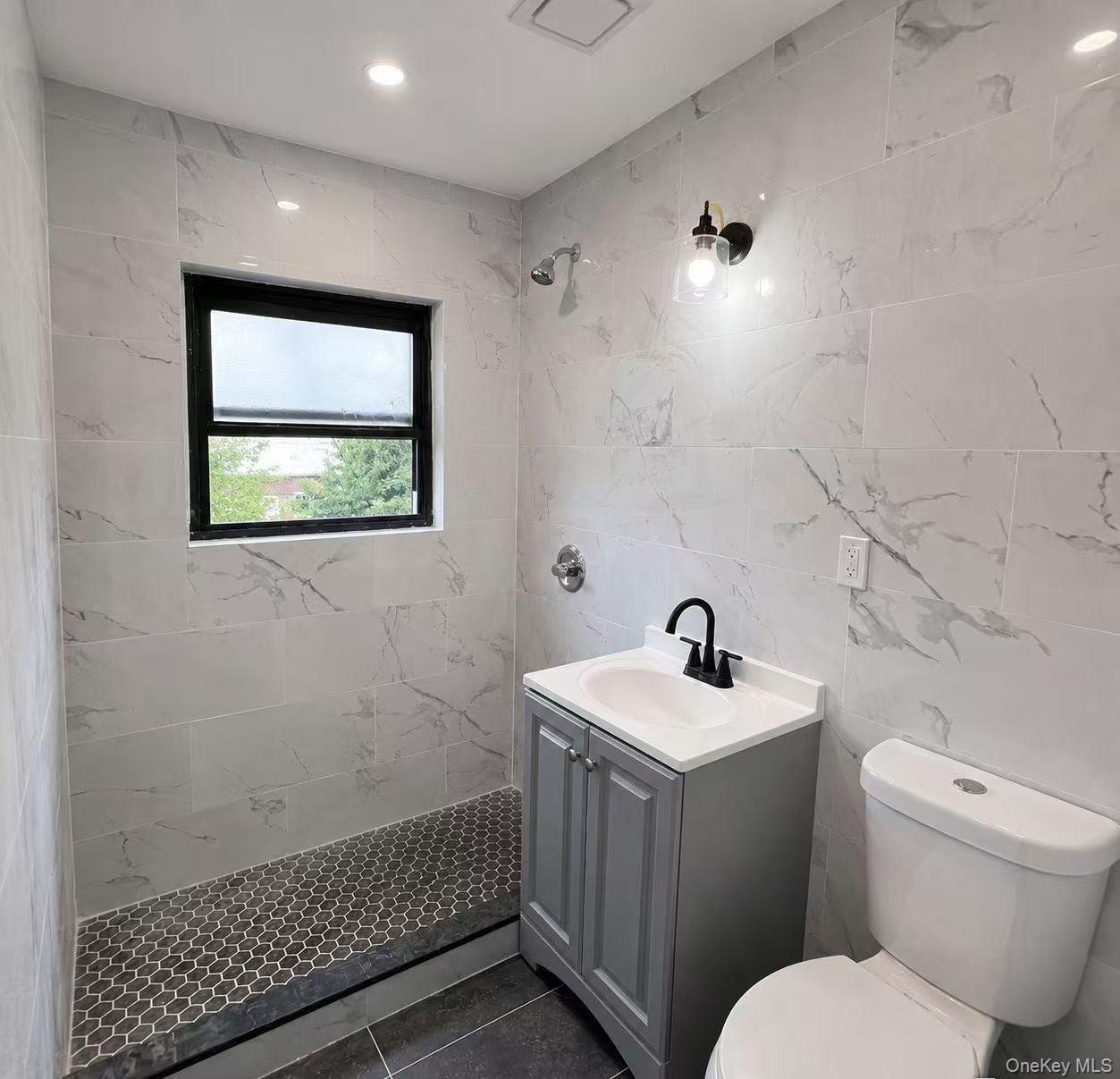 Single Family Lurting Avenue Bronx, NY 10469, MLS-1032653-11