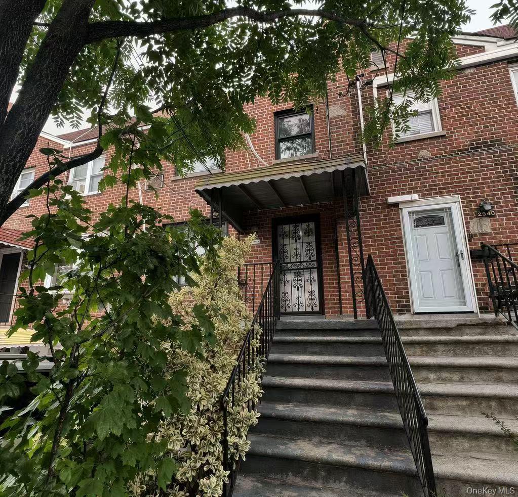 Single Family Lurting Avenue Bronx, NY 10469, MLS-1032653-16