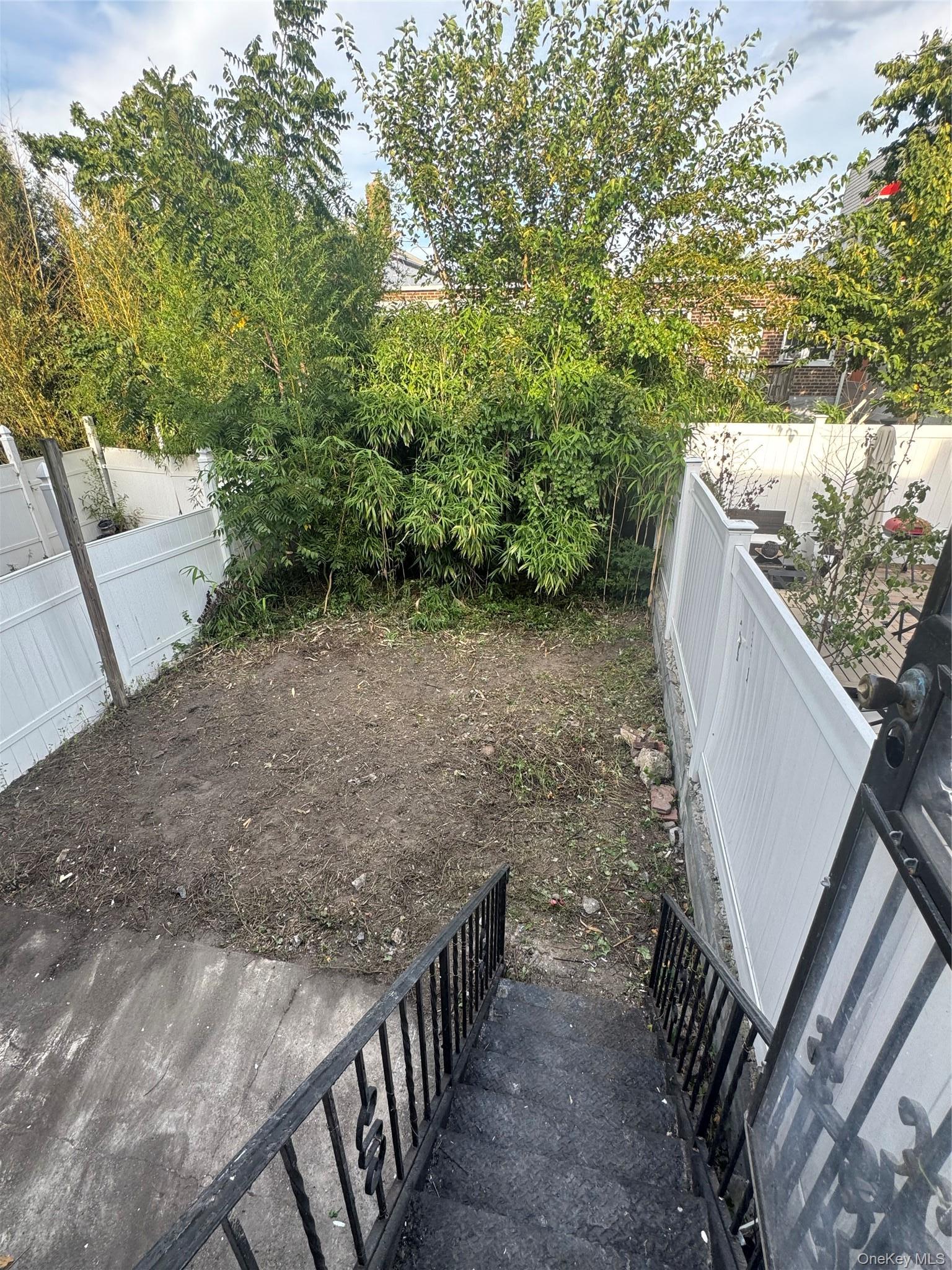 Single Family Lurting Avenue  Bronx, NY 10469, MLS-1032653-19