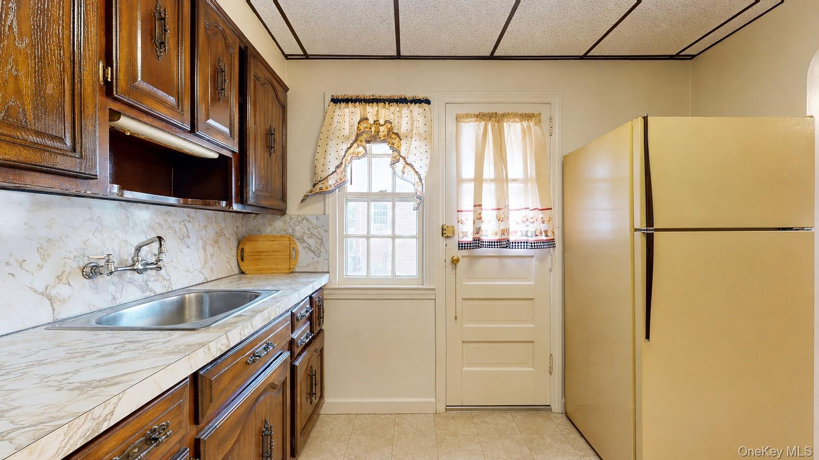 Single Family 186th Street Queens, NY 11365, MLS-1032675-14