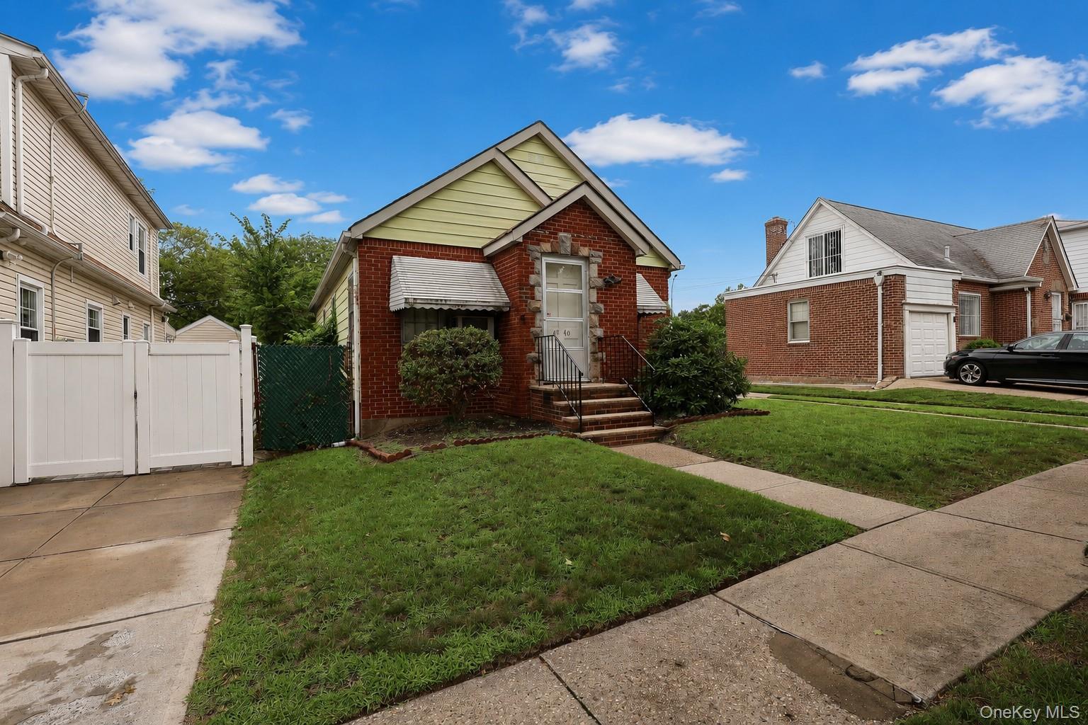 Single Family 186th Street Queens, NY 11365, MLS-1032675-2