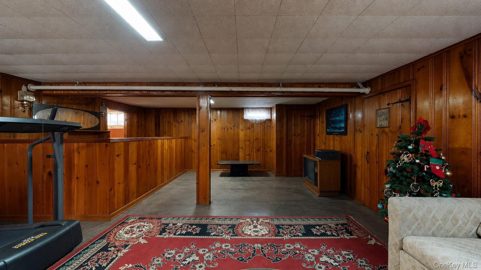 Single Family 186th Street Queens, NY 11365, MLS-1032675-24