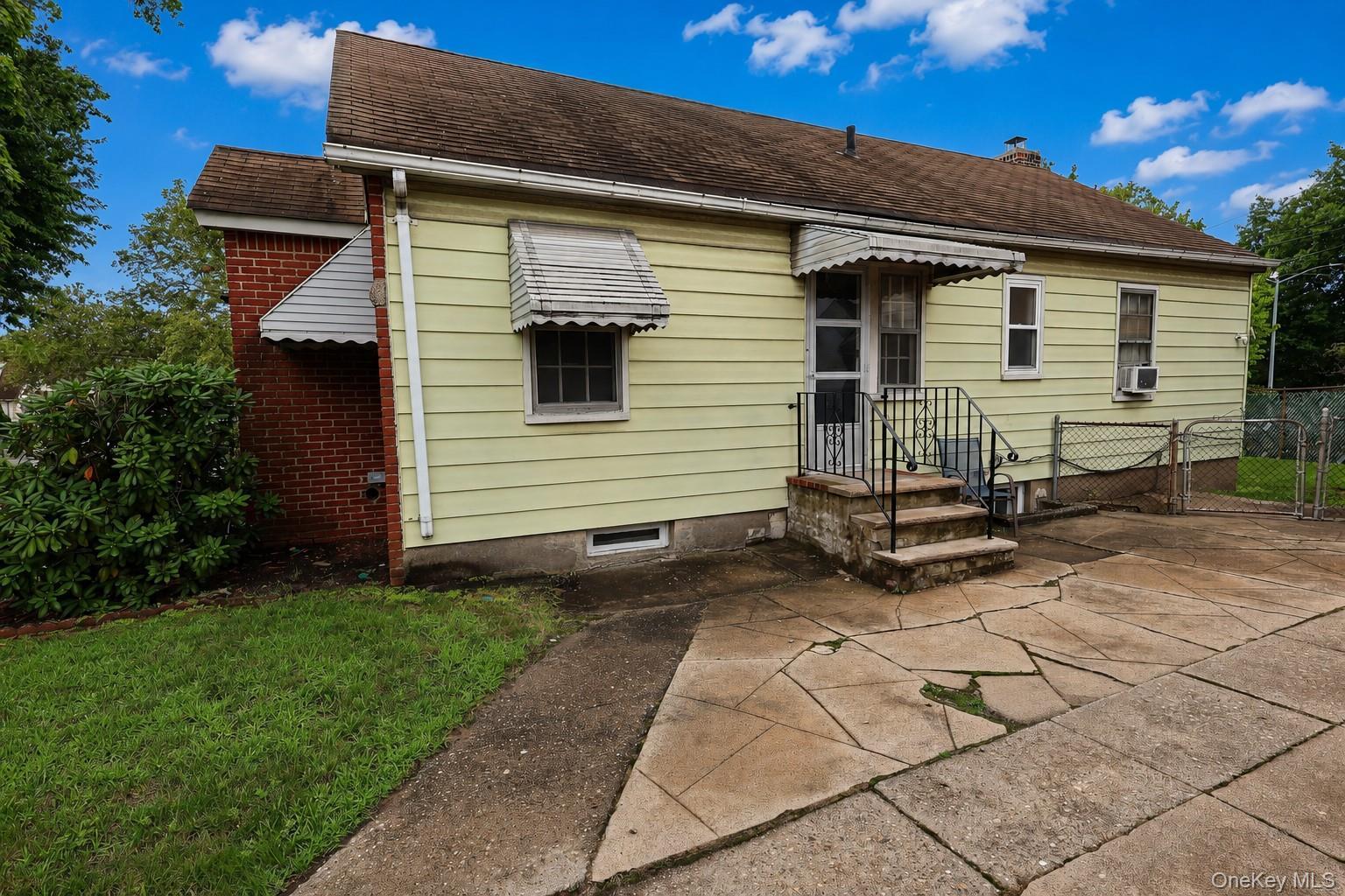 Single Family 186th Street Queens, NY 11365, MLS-1032675-29
