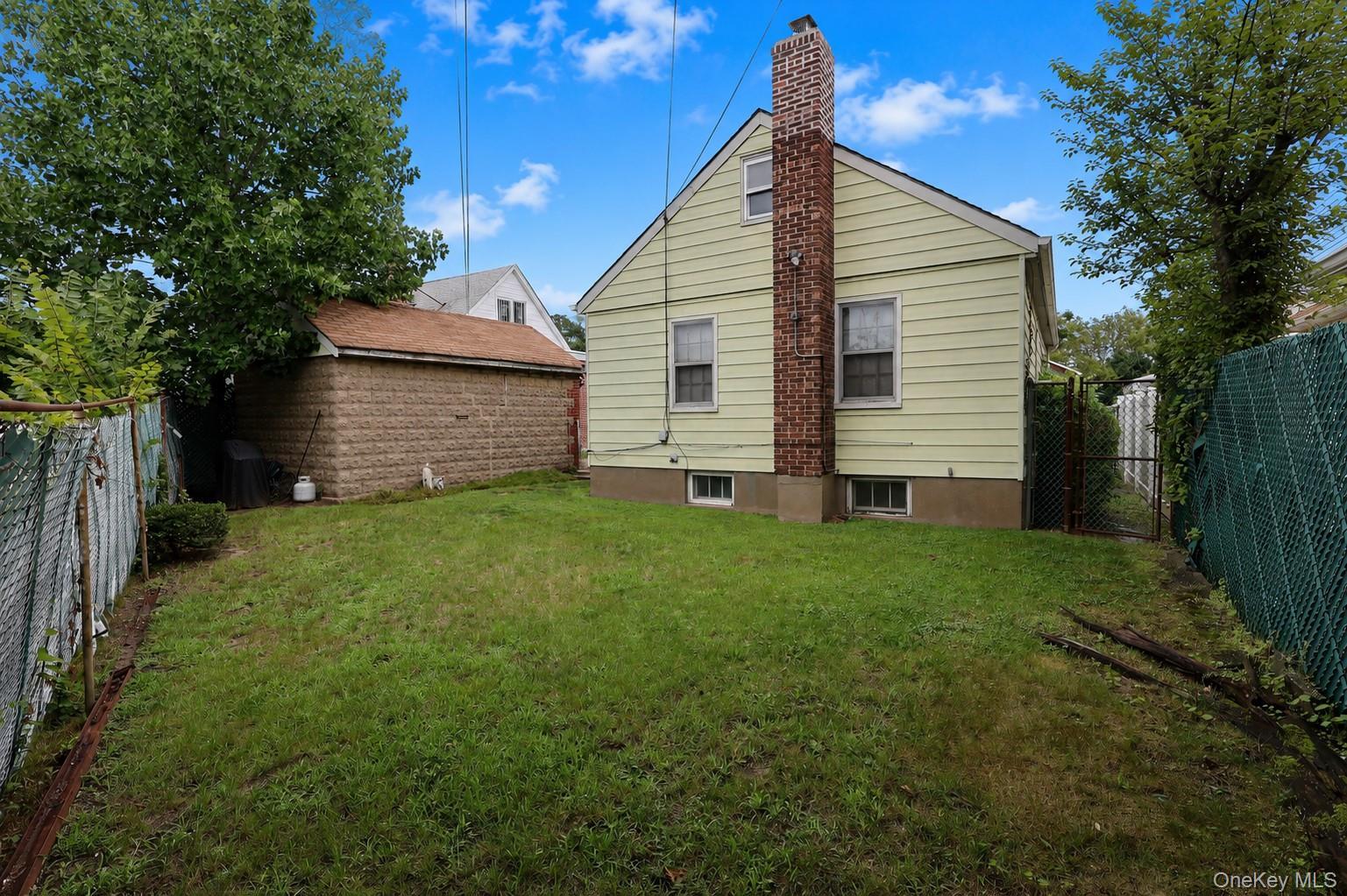 Single Family 186th Street Queens, NY 11365, MLS-1032675-33