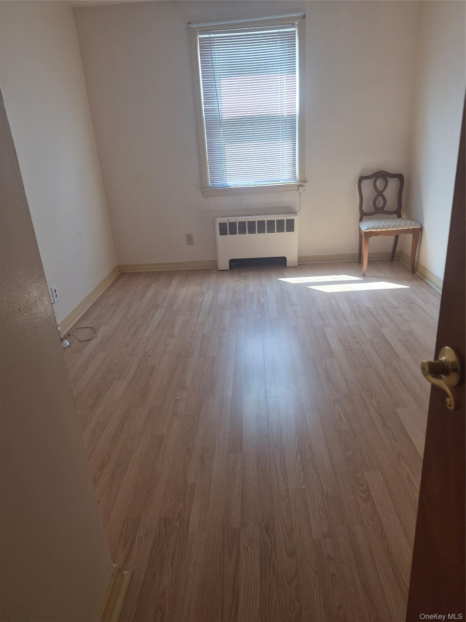 Apartment Commonwealth Boulevard  Queens, NY 11426, MLS-1032688-5