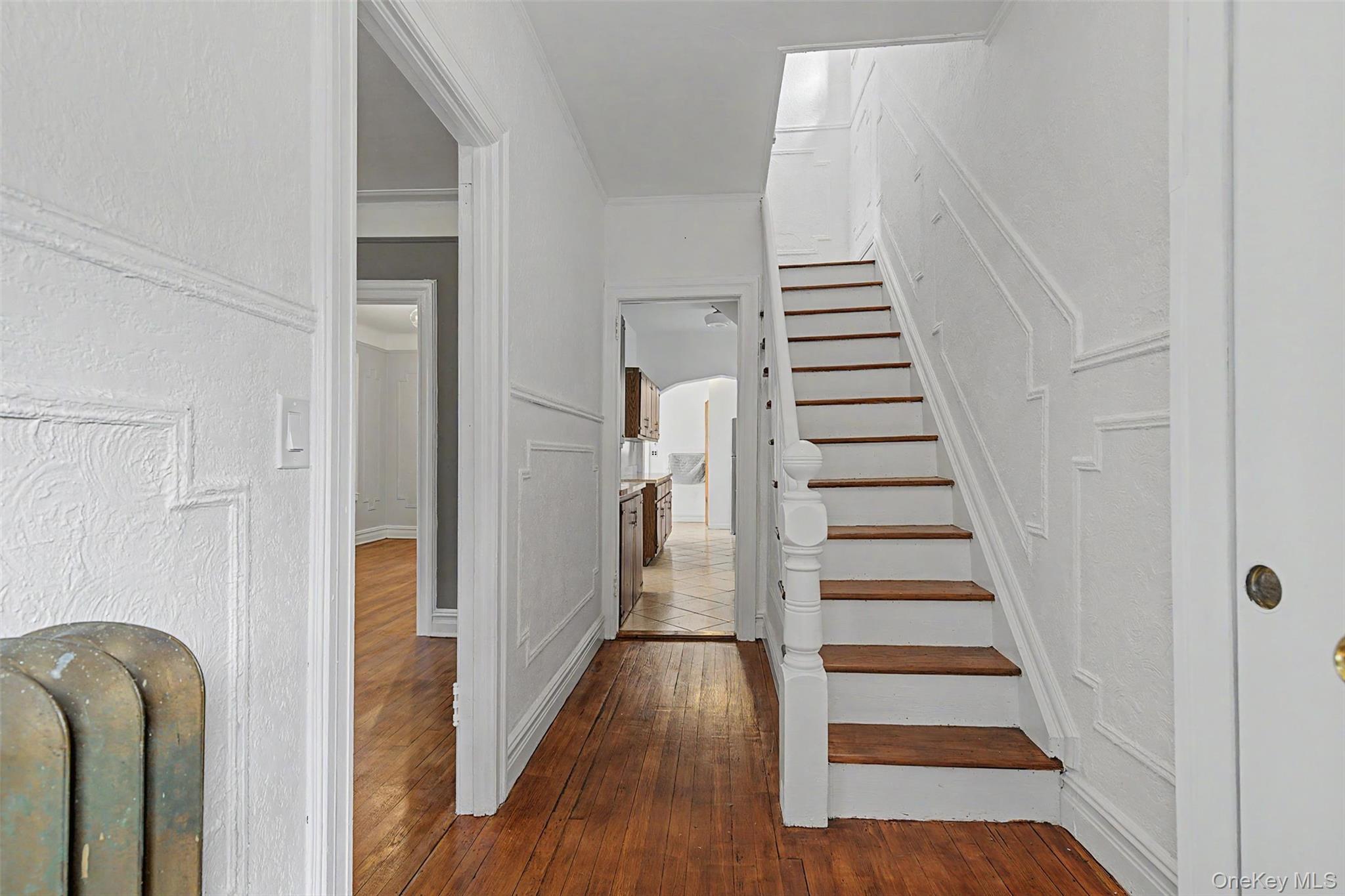 Single Family Sackett Avenue Bronx, NY 10461, MLS-1032712-11