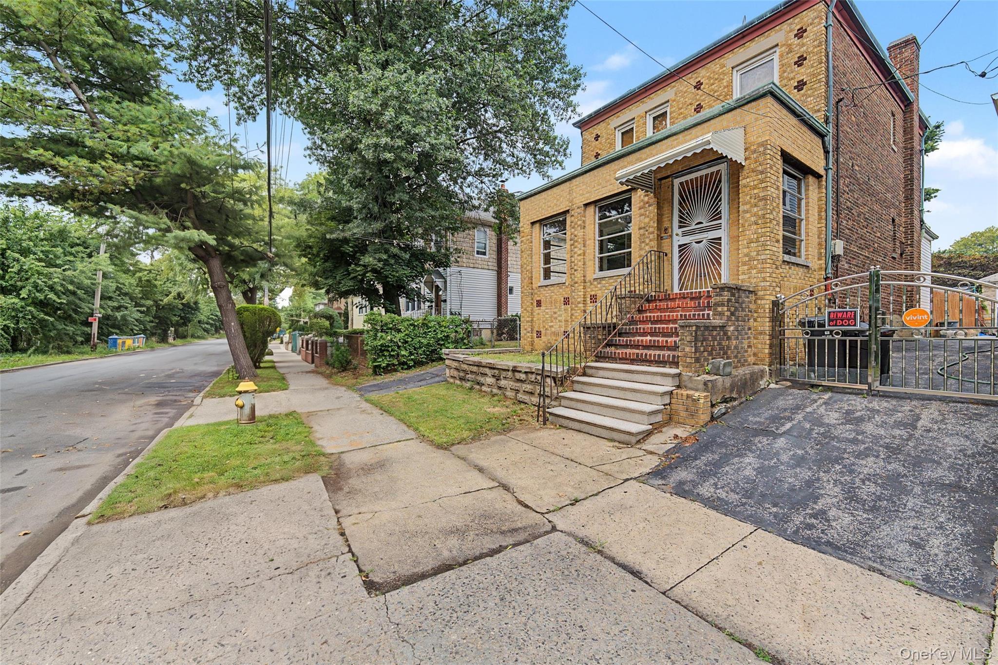 Single Family Sackett Avenue Bronx, NY 10461, MLS-1032712-2
