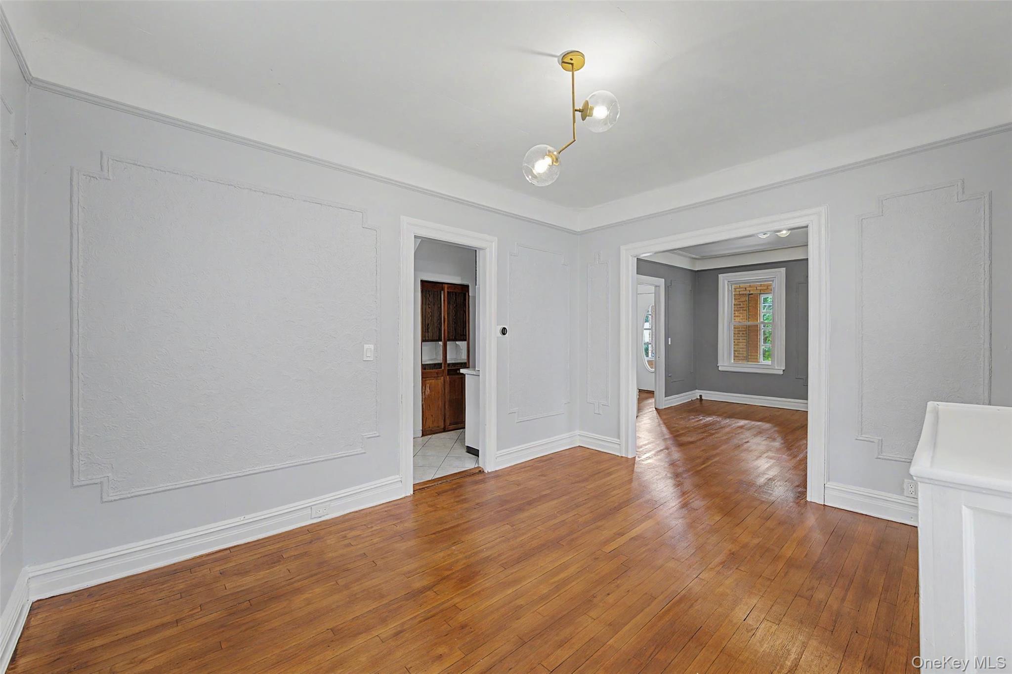 Single Family Sackett Avenue Bronx, NY 10461, MLS-1032712-20