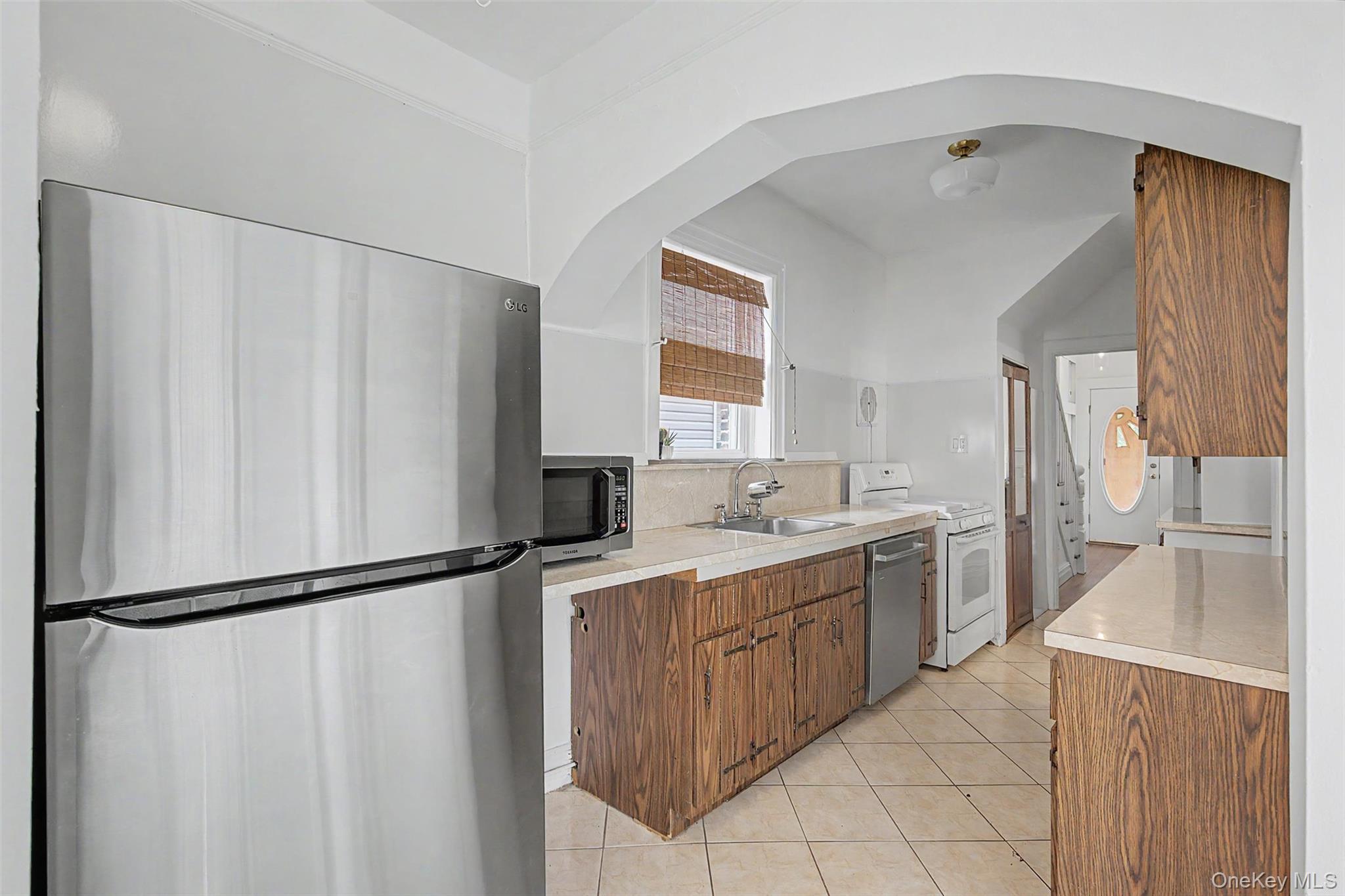 Single Family Sackett Avenue Bronx, NY 10461, MLS-1032712-22