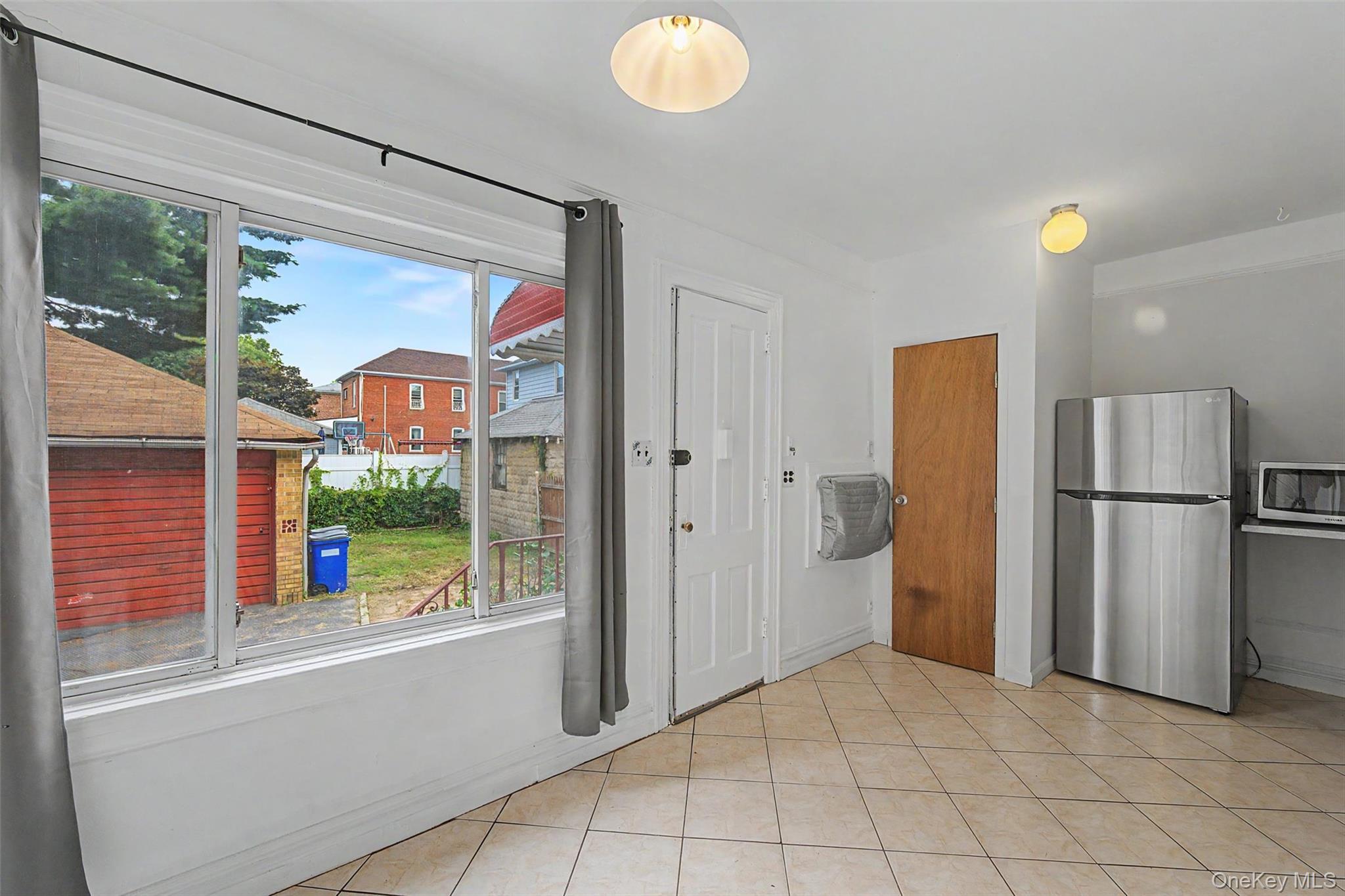 Single Family Sackett Avenue Bronx, NY 10461, MLS-1032712-27