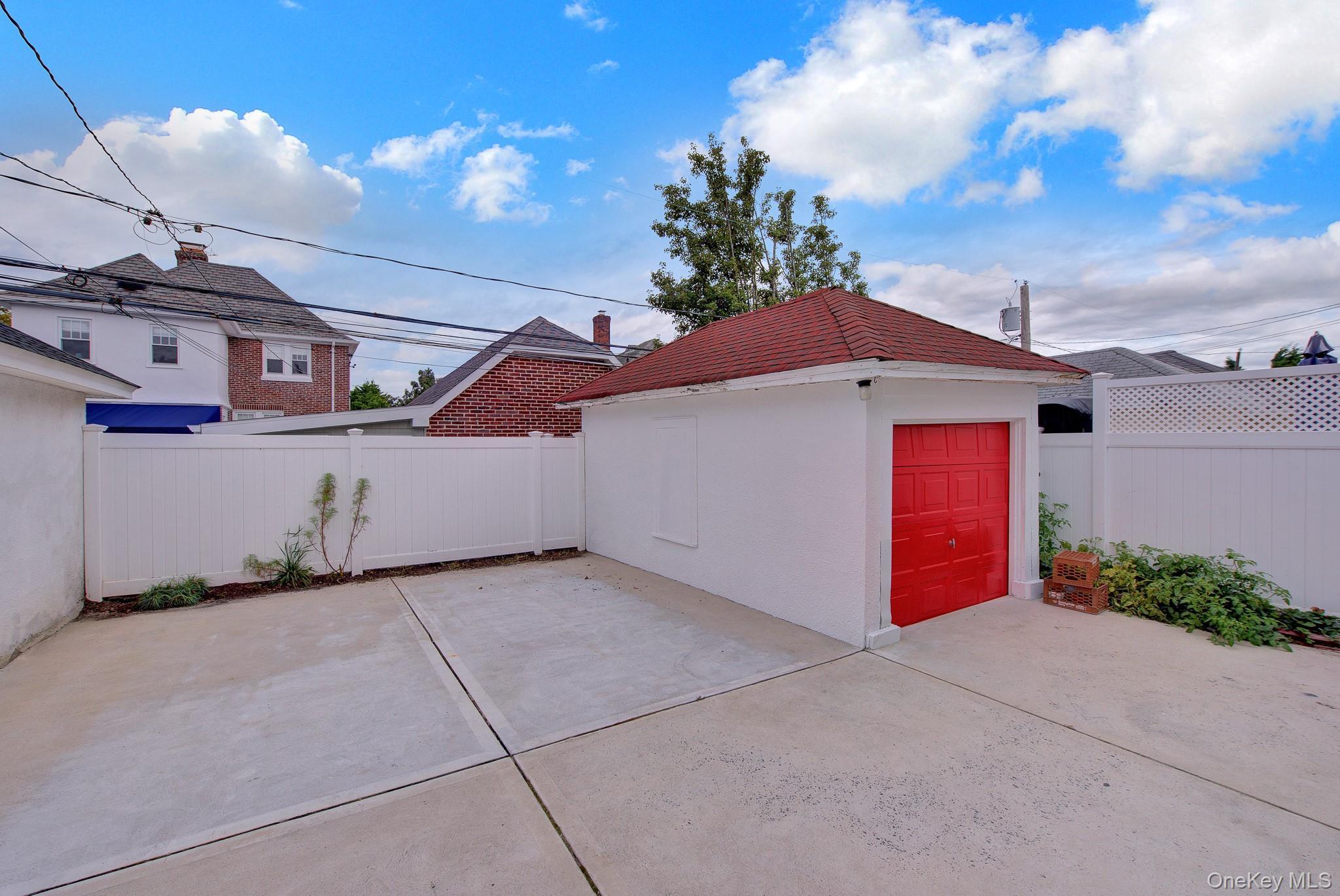 Single Family W Fulton Street Nassau County, NY 11561, MLS-1032716-26