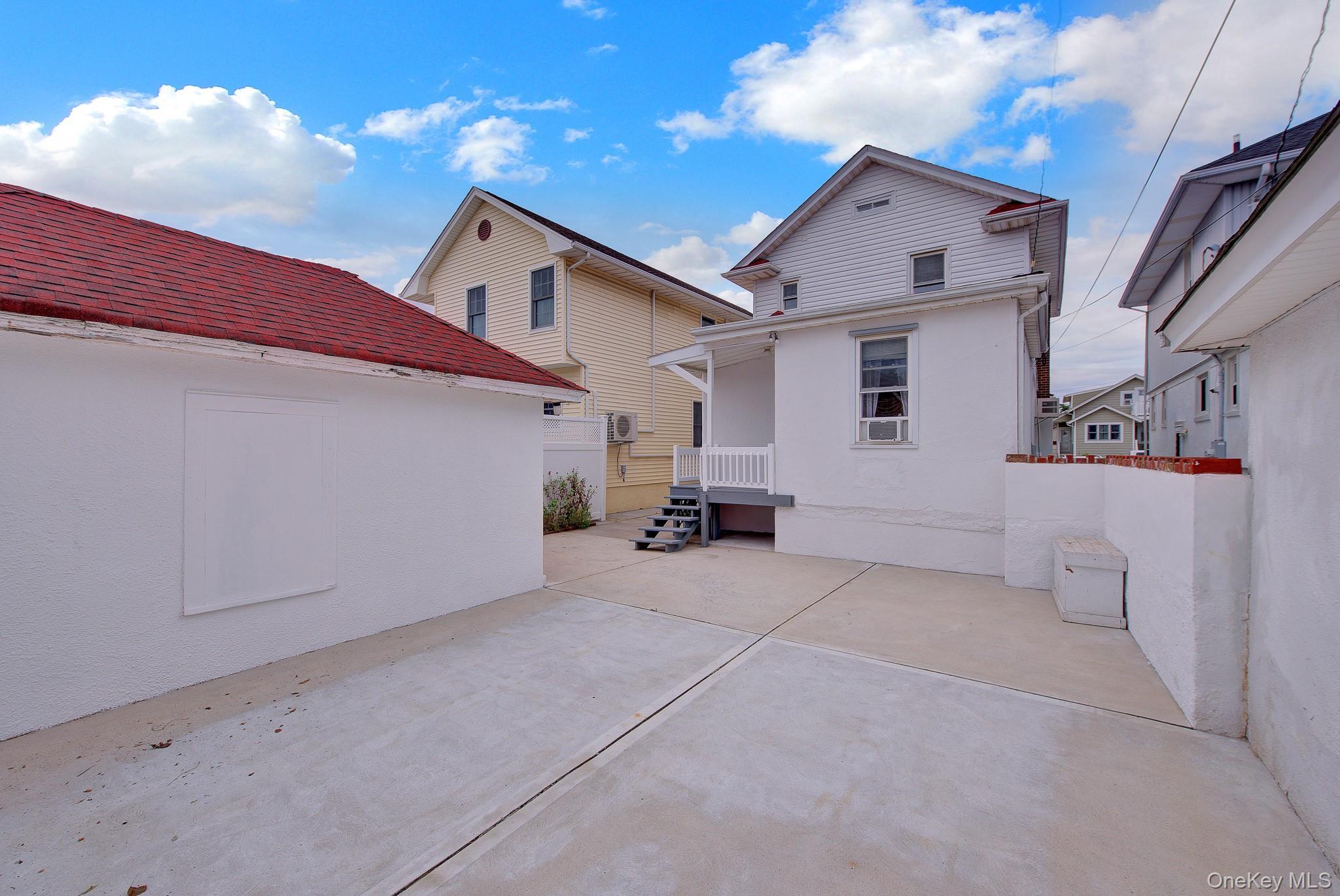 Single Family W Fulton Street  Nassau County, NY 11561, MLS-1032716-27