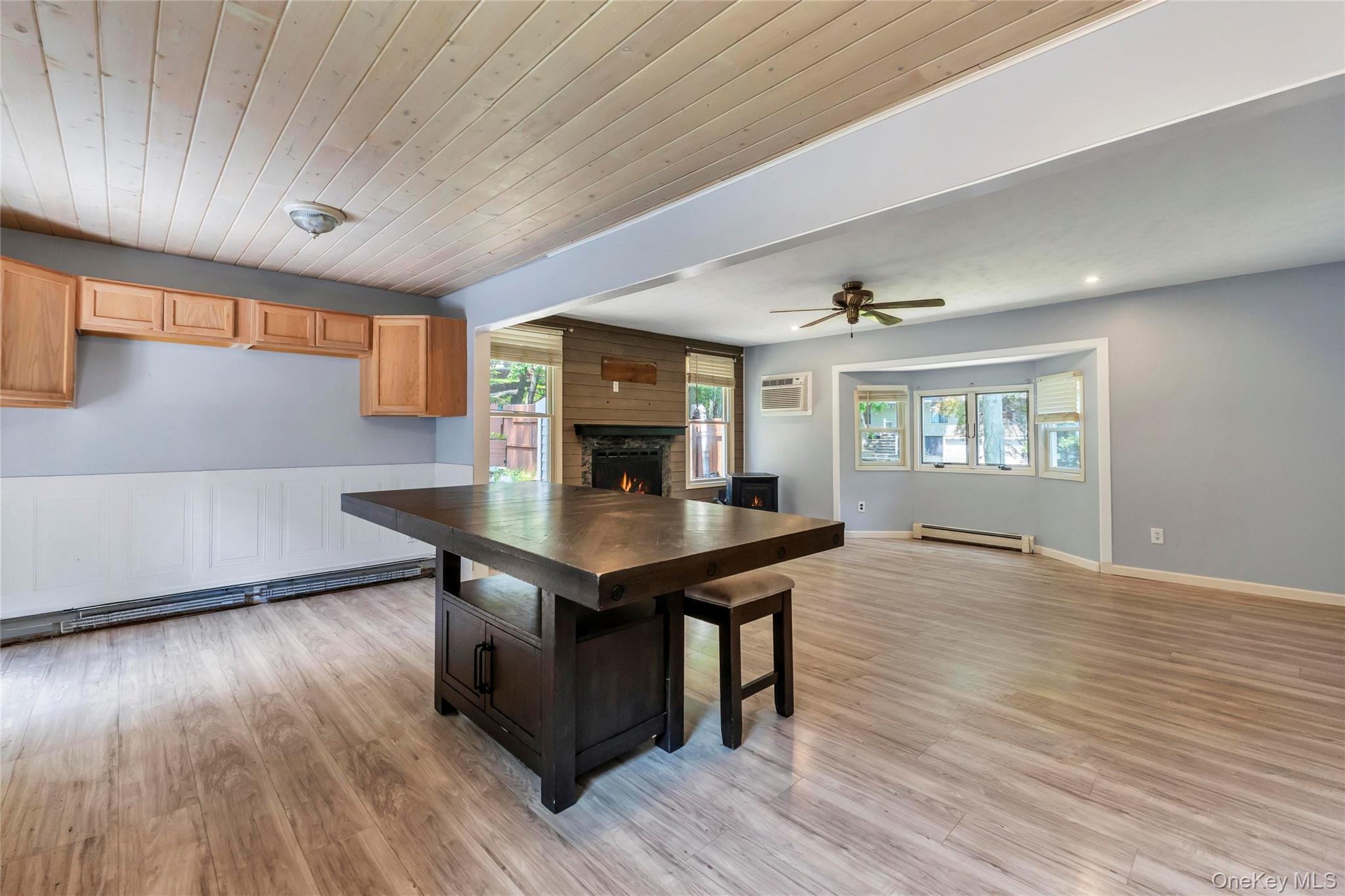 Single Family Seaside Avenue  Suffolk County, NY 11789, MLS-1032717-13