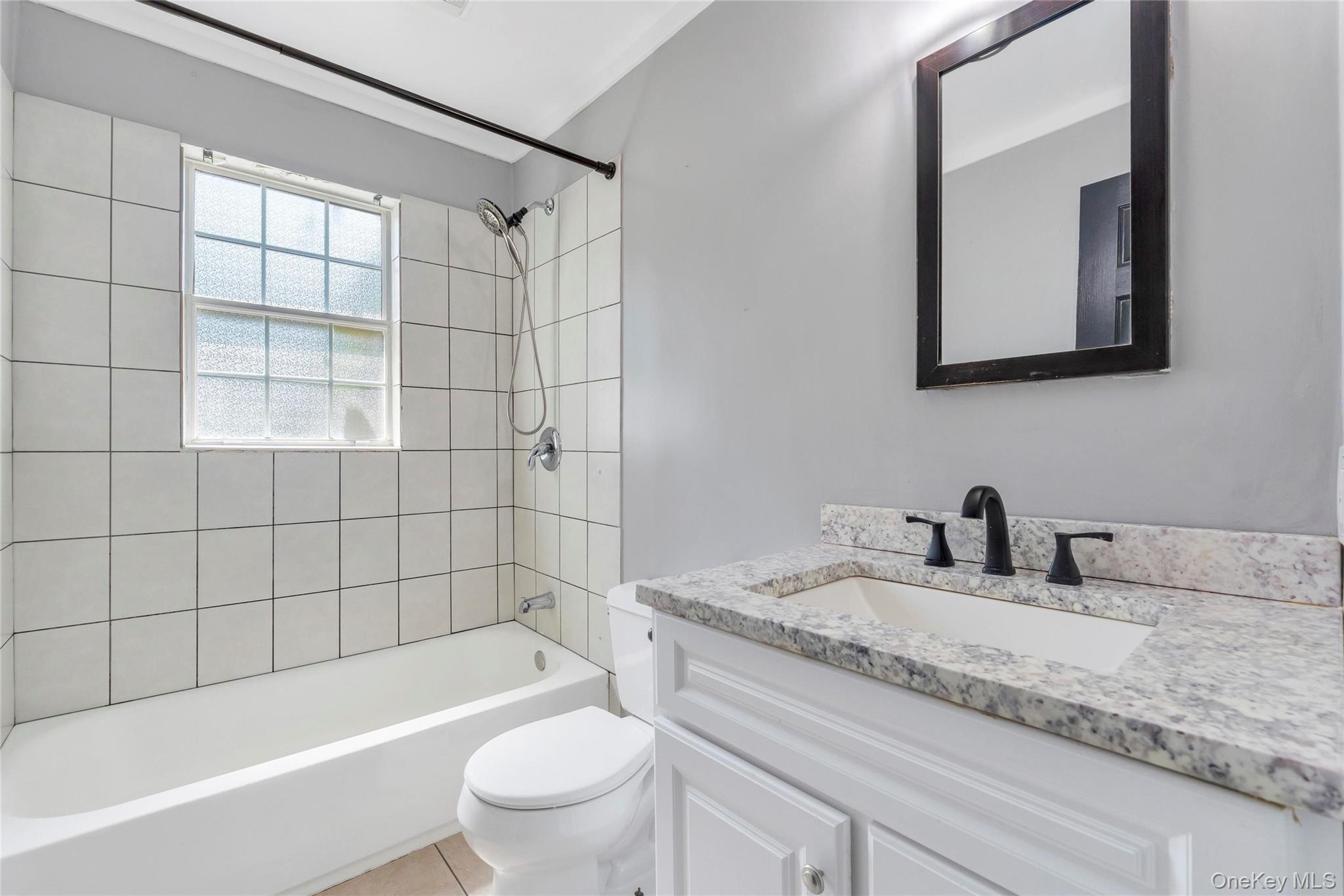 Single Family Seaside Avenue  Suffolk County, NY 11789, MLS-1032717-17