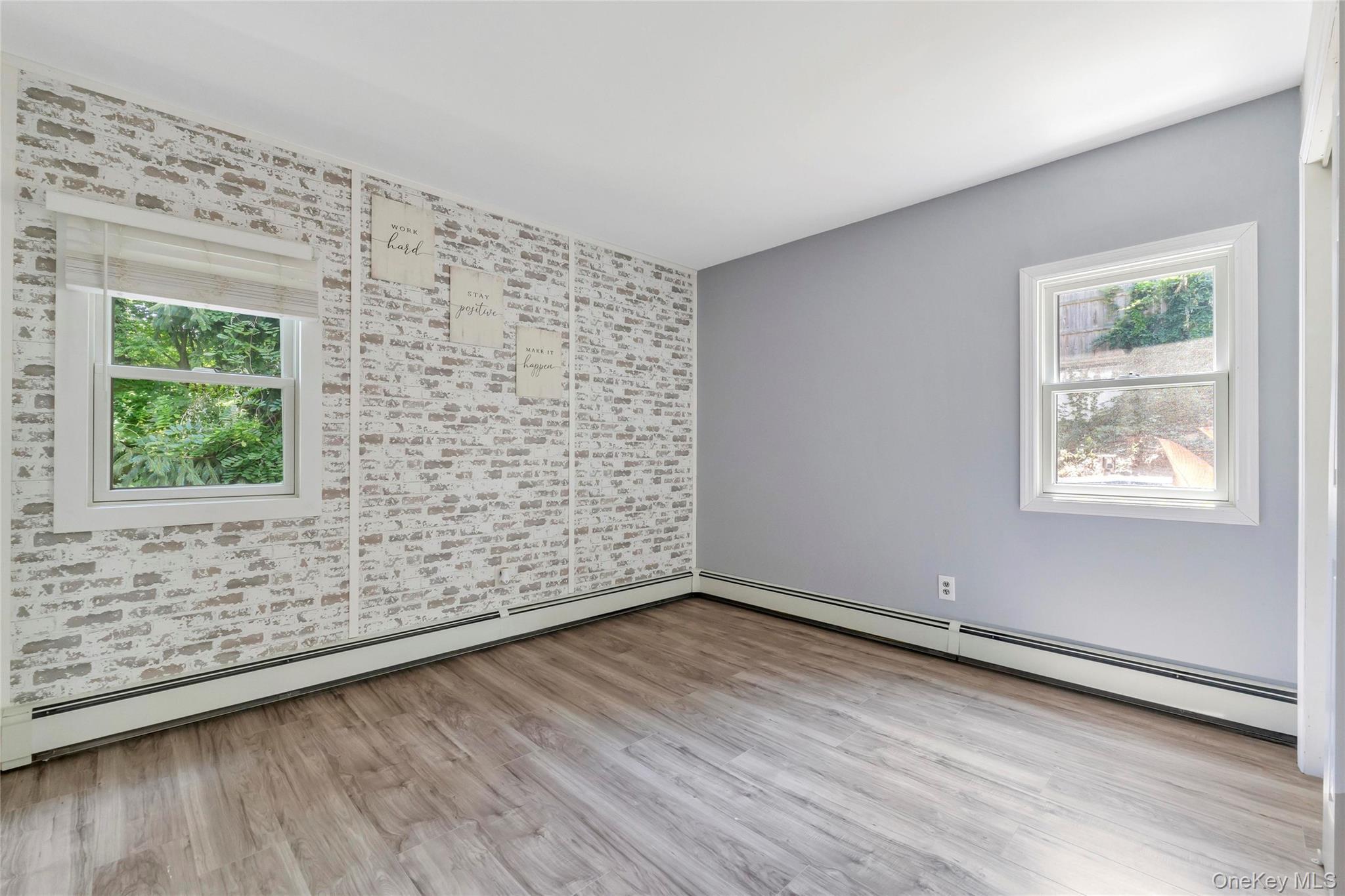 Single Family Seaside Avenue  Suffolk County, NY 11789, MLS-1032717-20