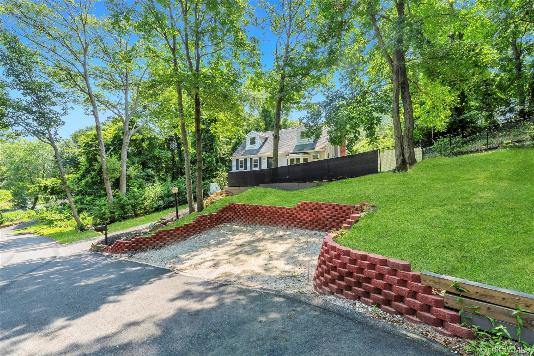 Single Family Seaside Avenue  Suffolk County, NY 11789, MLS-1032717-34