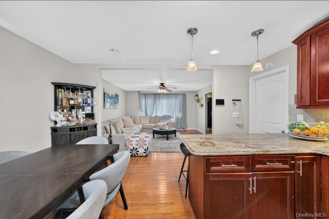 Single Family Lincoln Avenue Suffolk County, NY 11729, MLS-1032734-10