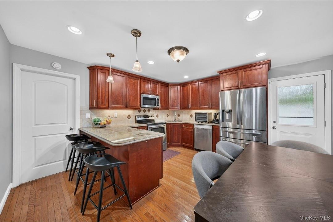 Single Family Lincoln Avenue Suffolk County, NY 11729, MLS-1032734-13