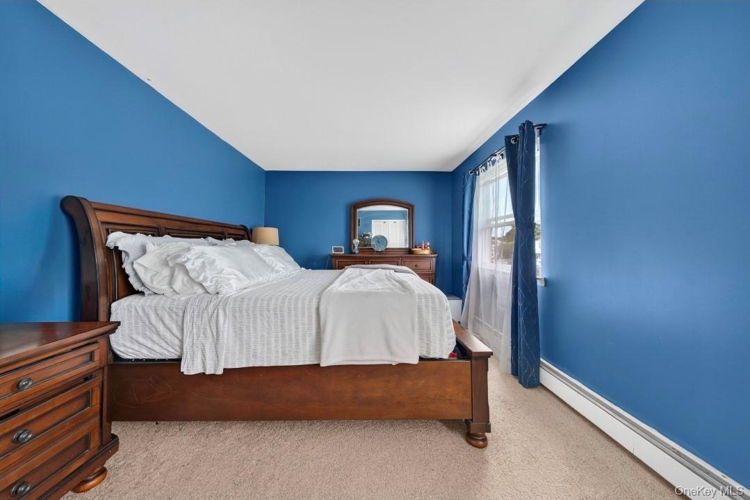 Single Family Lincoln Avenue Suffolk County, NY 11729, MLS-1032734-21