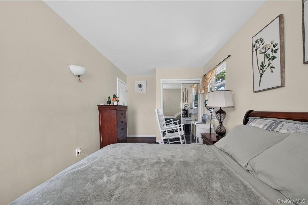 Single Family Lincoln Avenue Suffolk County, NY 11729, MLS-1032734-26