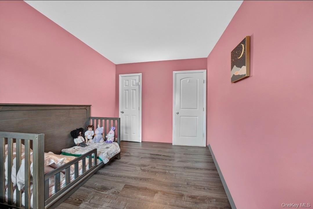 Single Family Lincoln Avenue Suffolk County, NY 11729, MLS-1032734-28