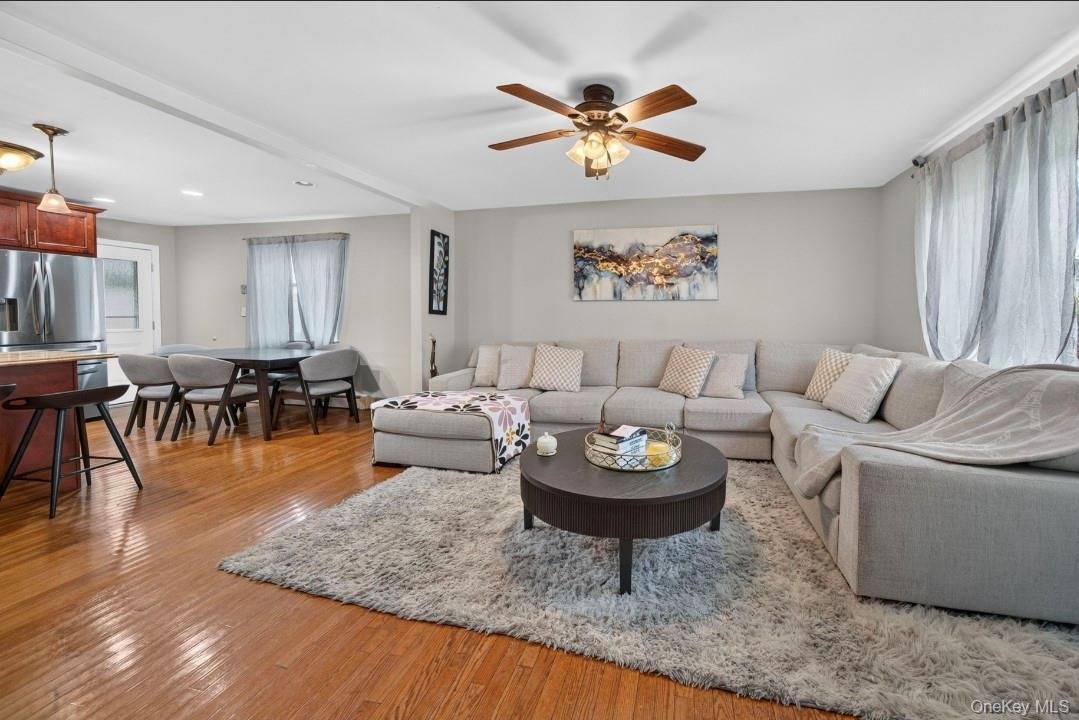 Single Family Lincoln Avenue Suffolk County, NY 11729, MLS-1032734-9