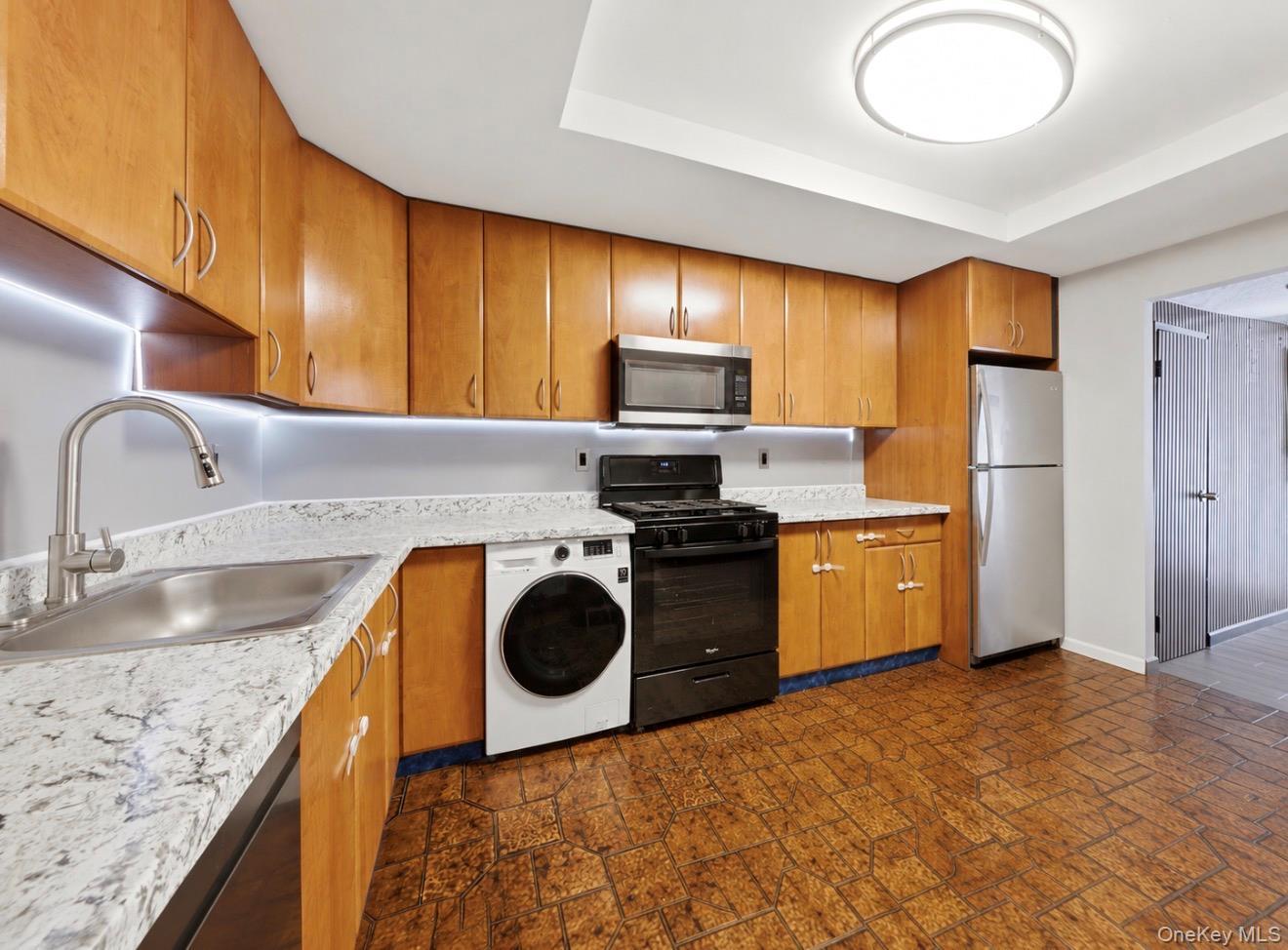 Single Family Newkirk Ave Brooklyn, NY 11230, MLS-1032741-9