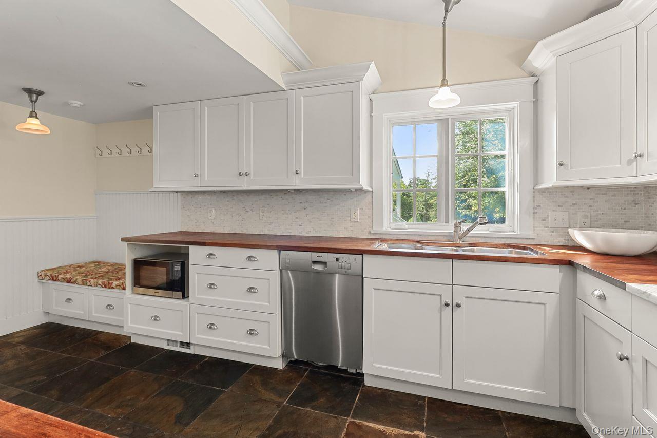 Single Family Hanover Street Westchester County, NY 10598, MLS-1032752-19