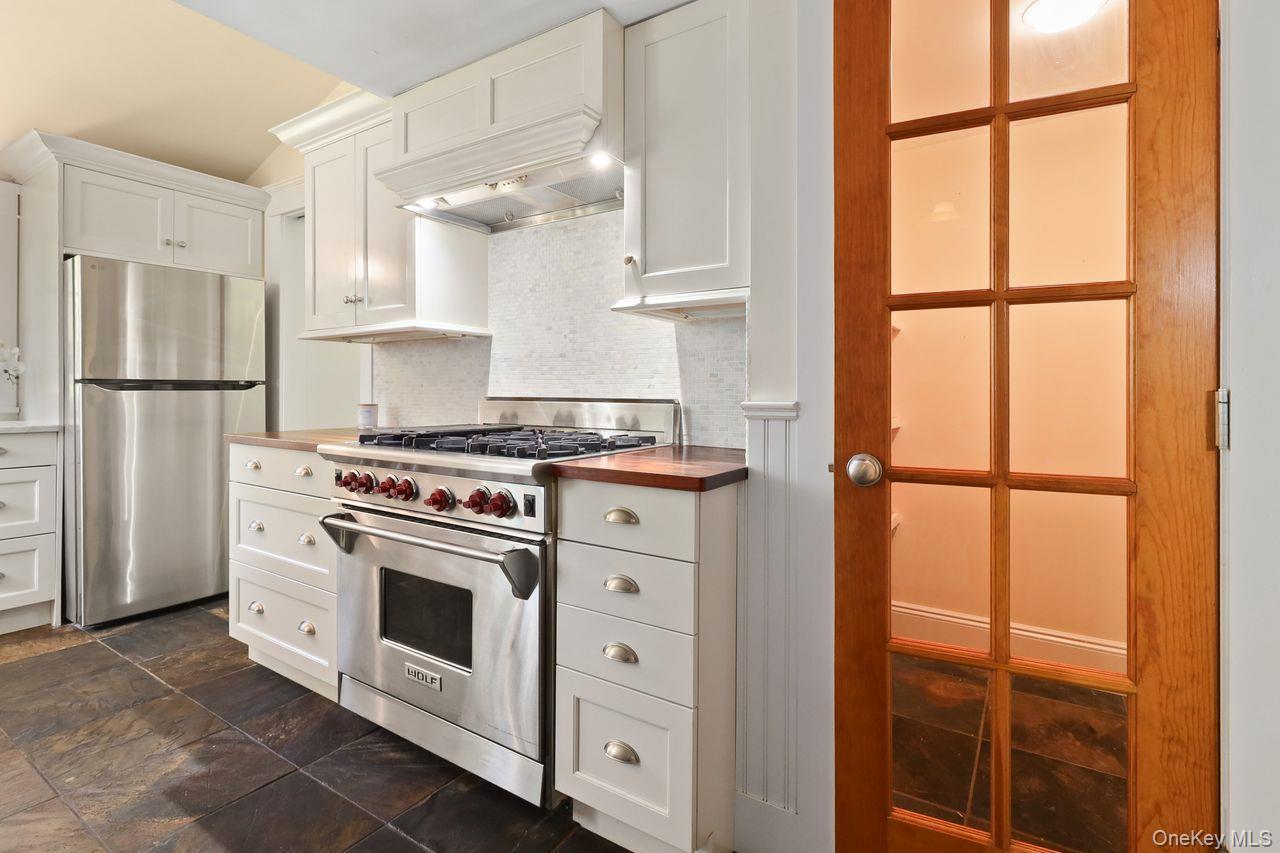 Single Family Hanover Street Westchester County, NY 10598, MLS-1032752-21