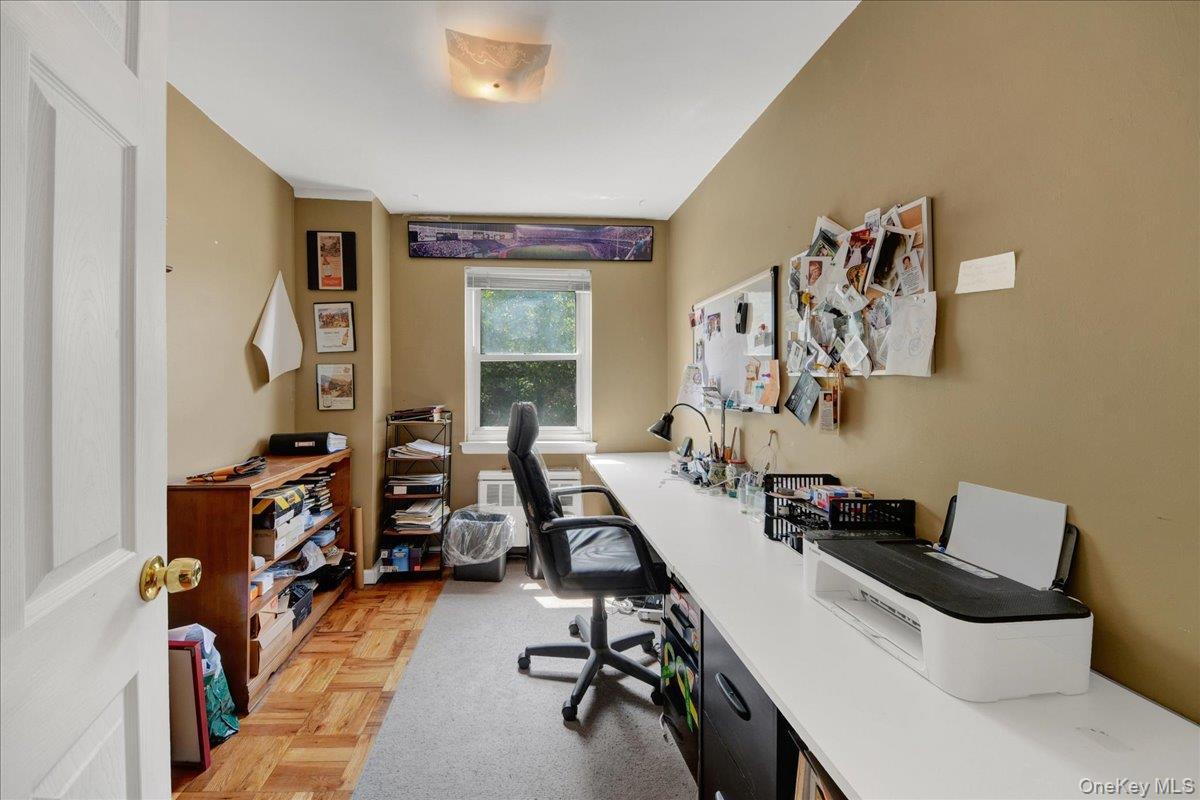 Single Family Waterbury Avenue Bronx, NY 10461, MLS-1032754-12
