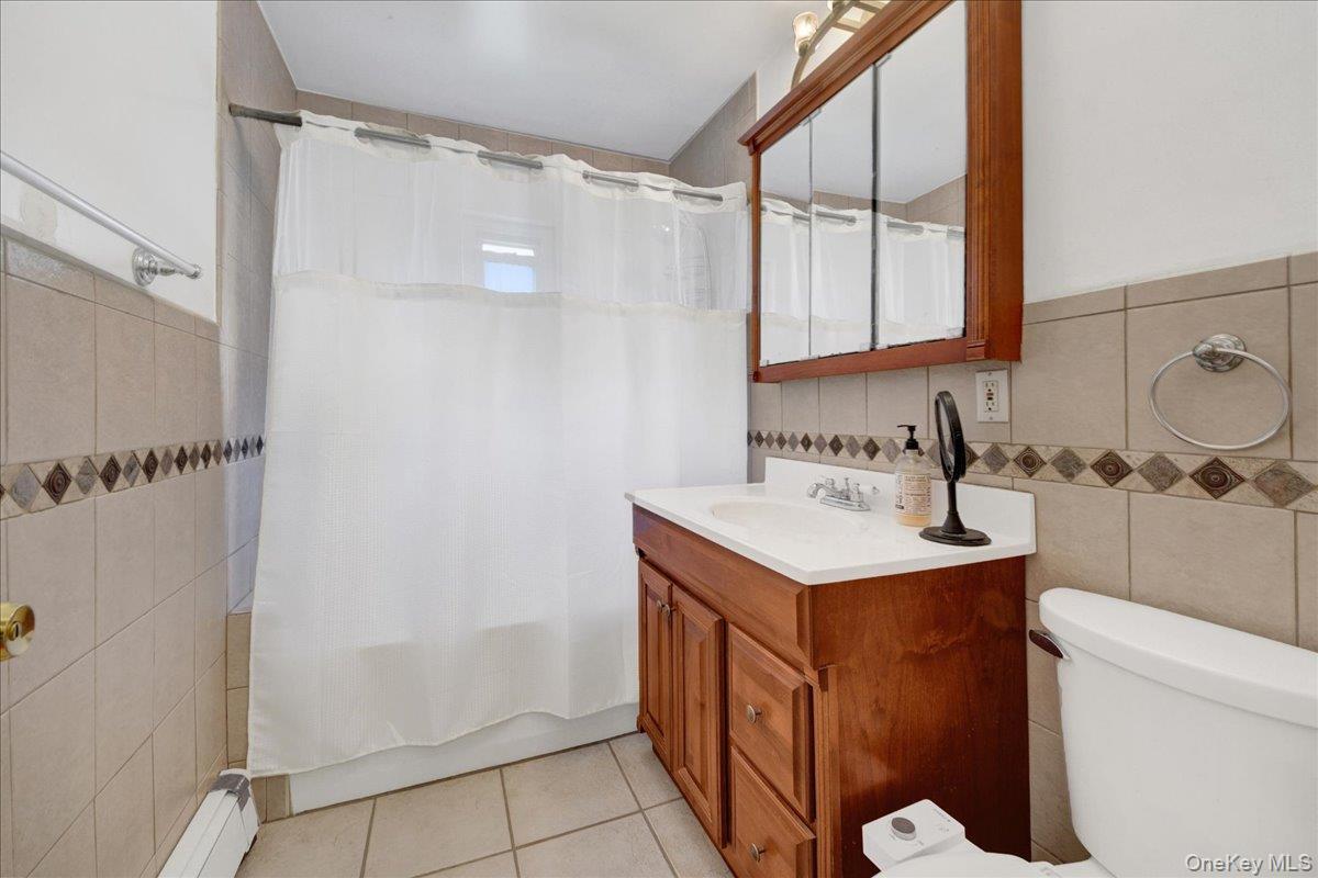 Single Family Waterbury Avenue Bronx, NY 10461, MLS-1032754-14